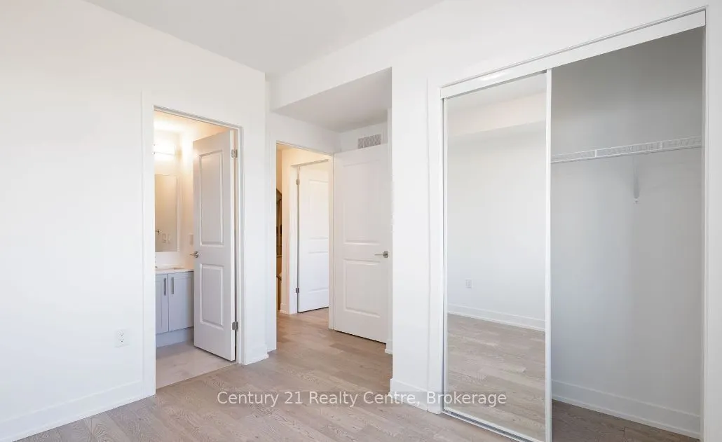 1115 Douglas Mccurdy Common Drive E, #206
