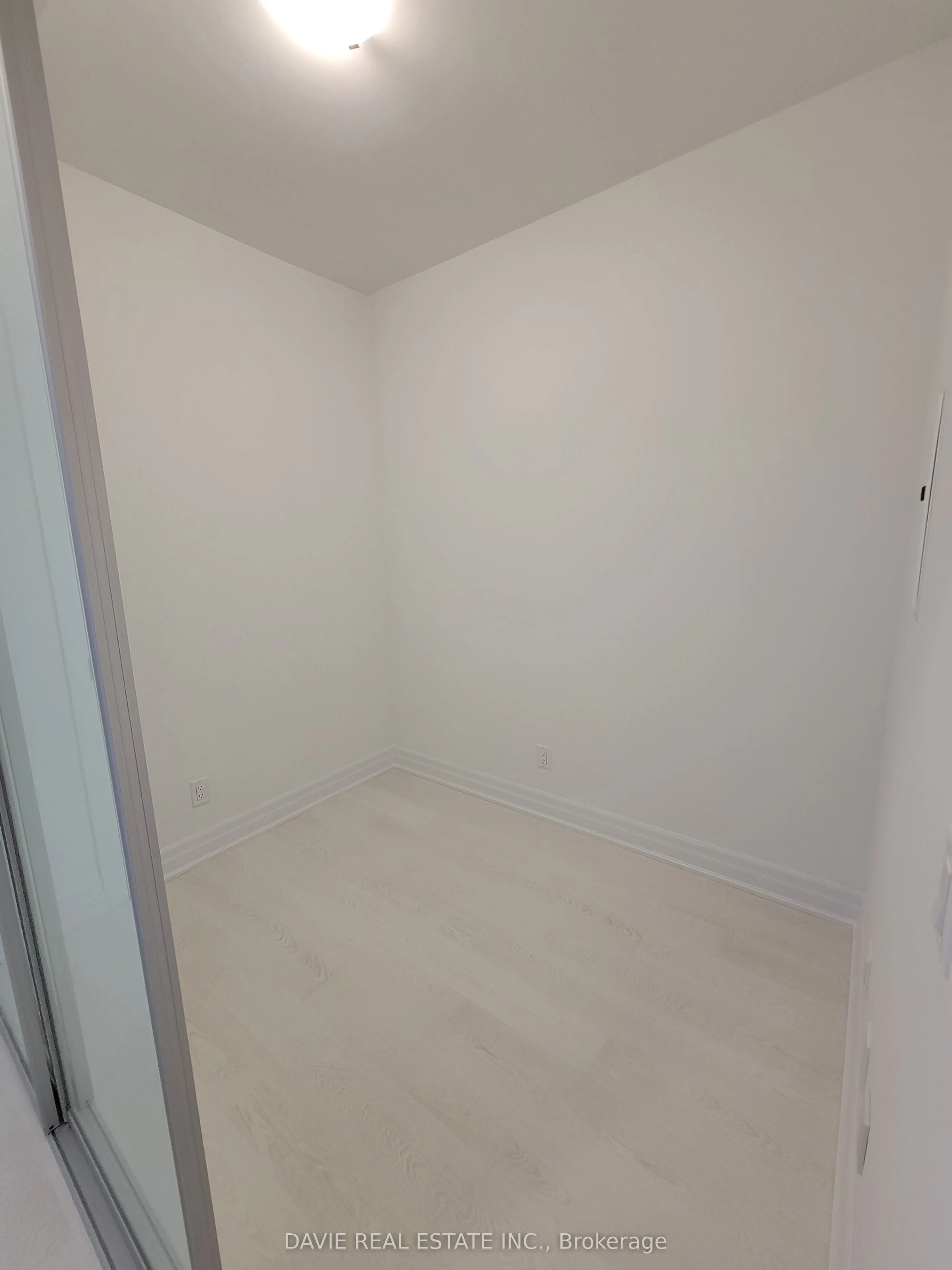 30 Elm Drive W, #1207