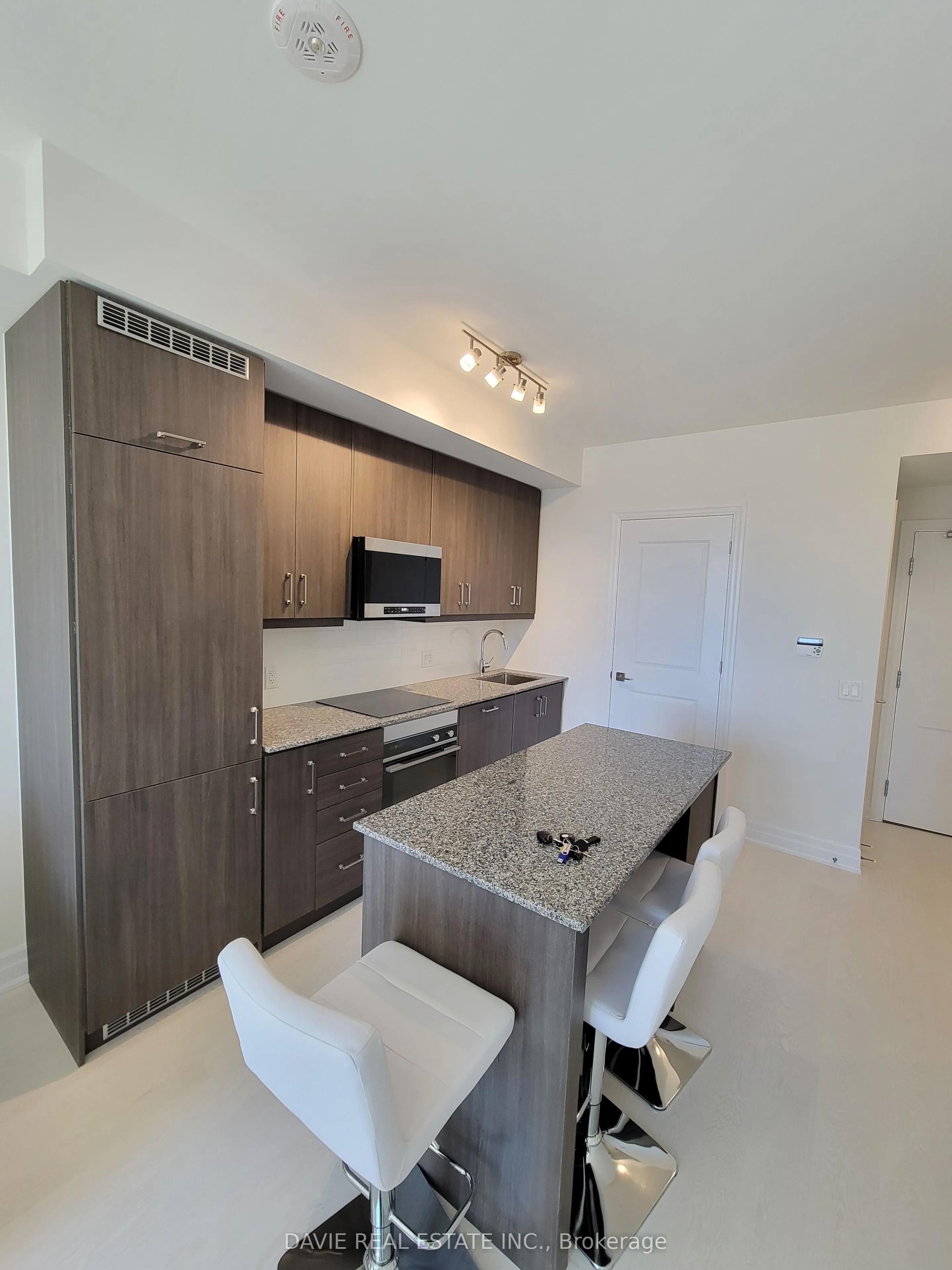 30 Elm Drive W, #1207