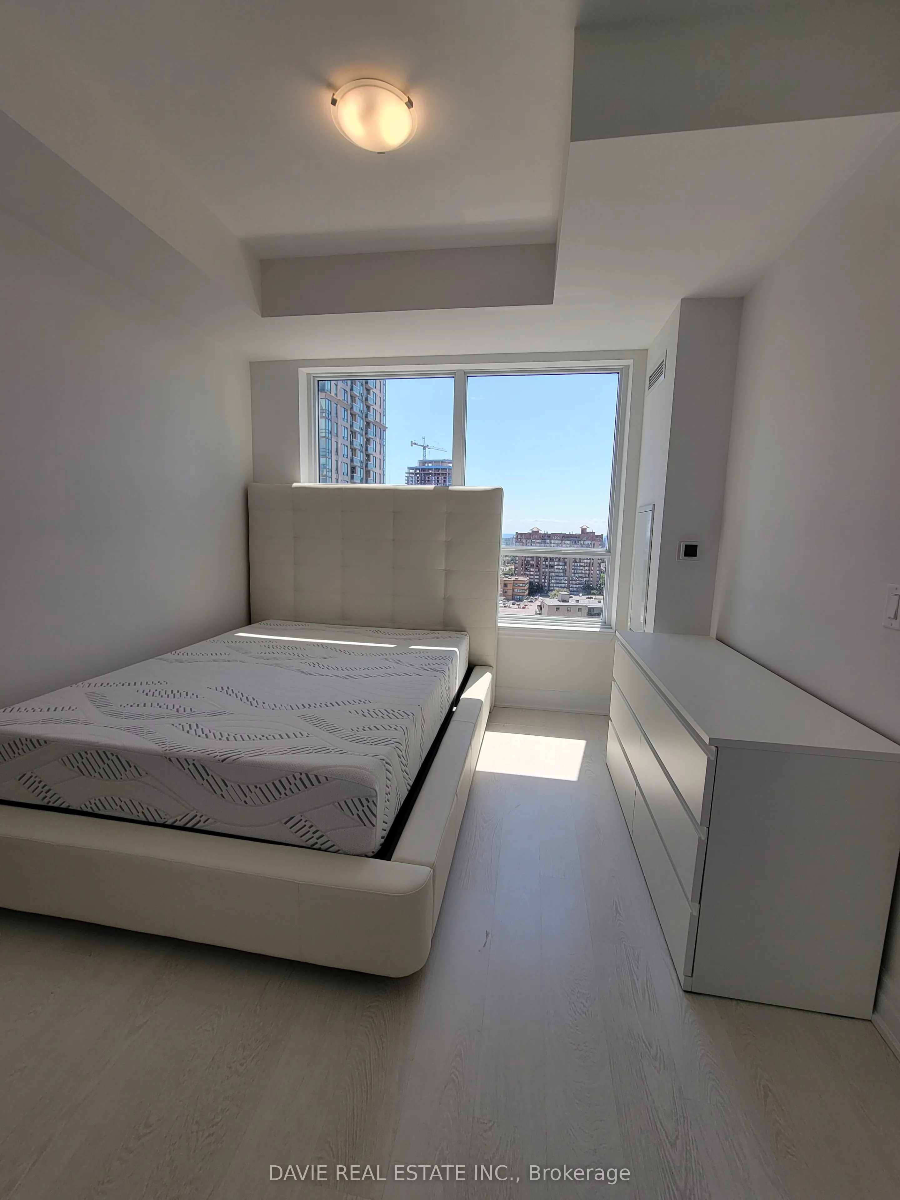 30 Elm Drive W, #1207