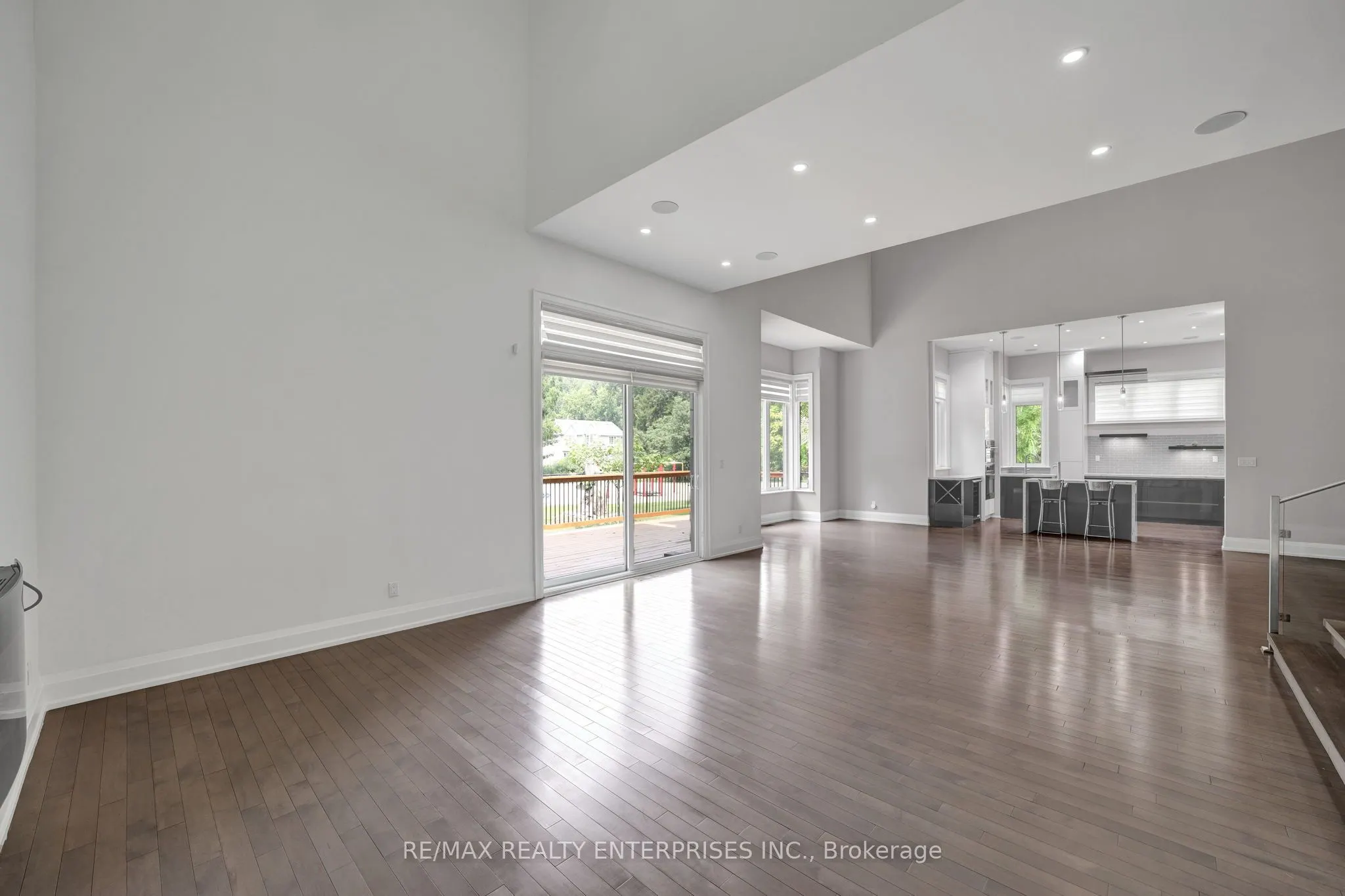 1233 Lorne Park Road, #Main Floor