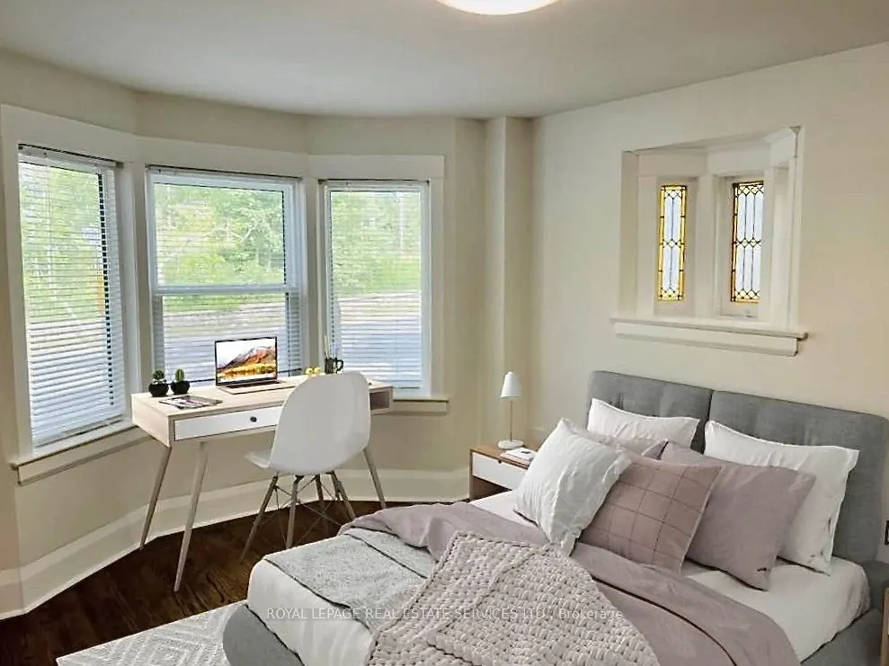 379 Parkside Drive, #1