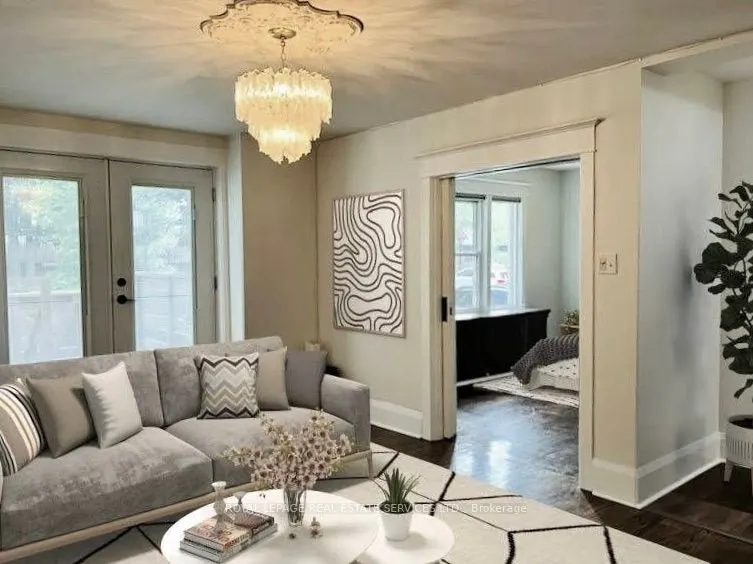 379 Parkside Drive, #1