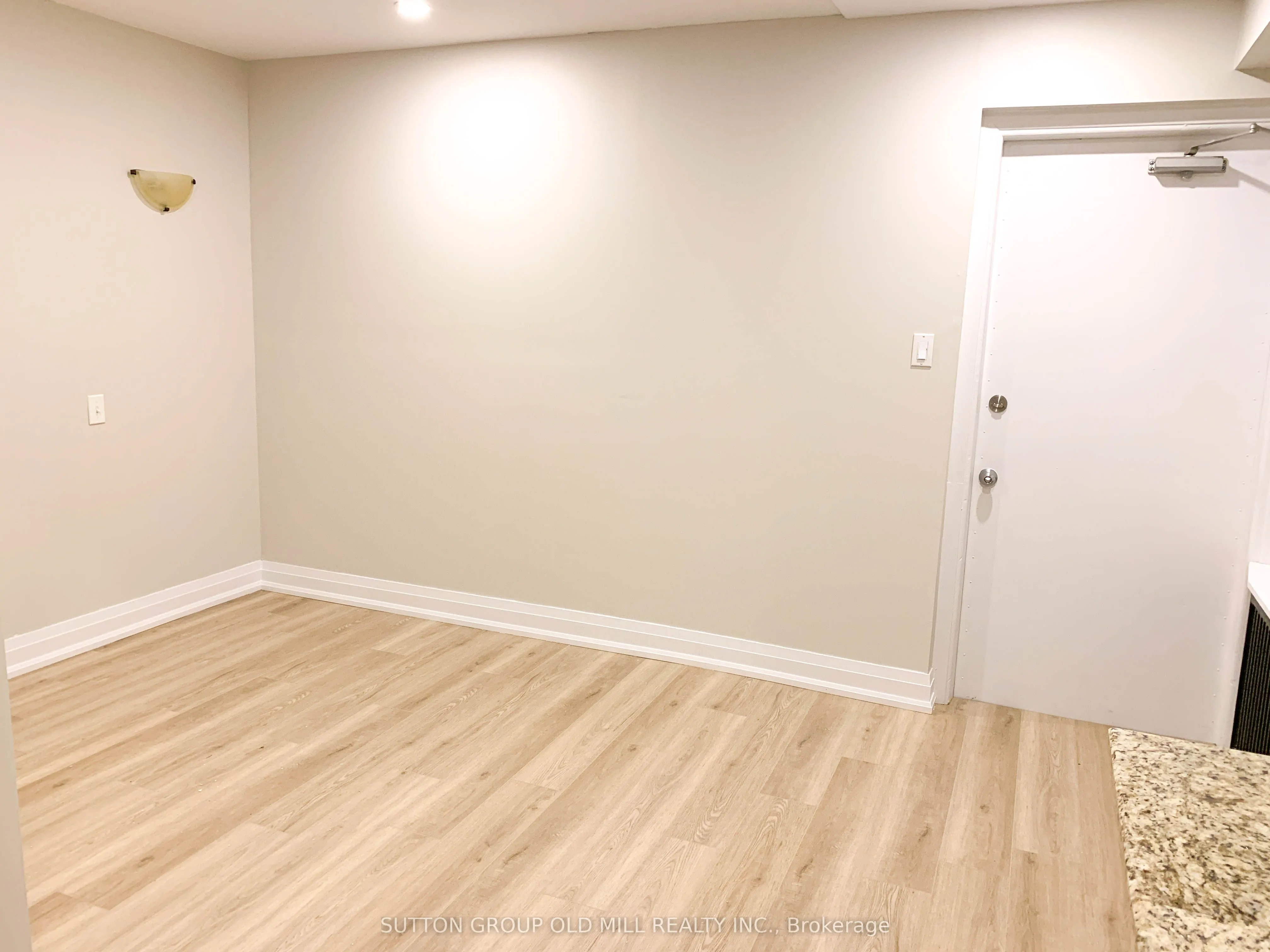 309 The Kingsway, #7B