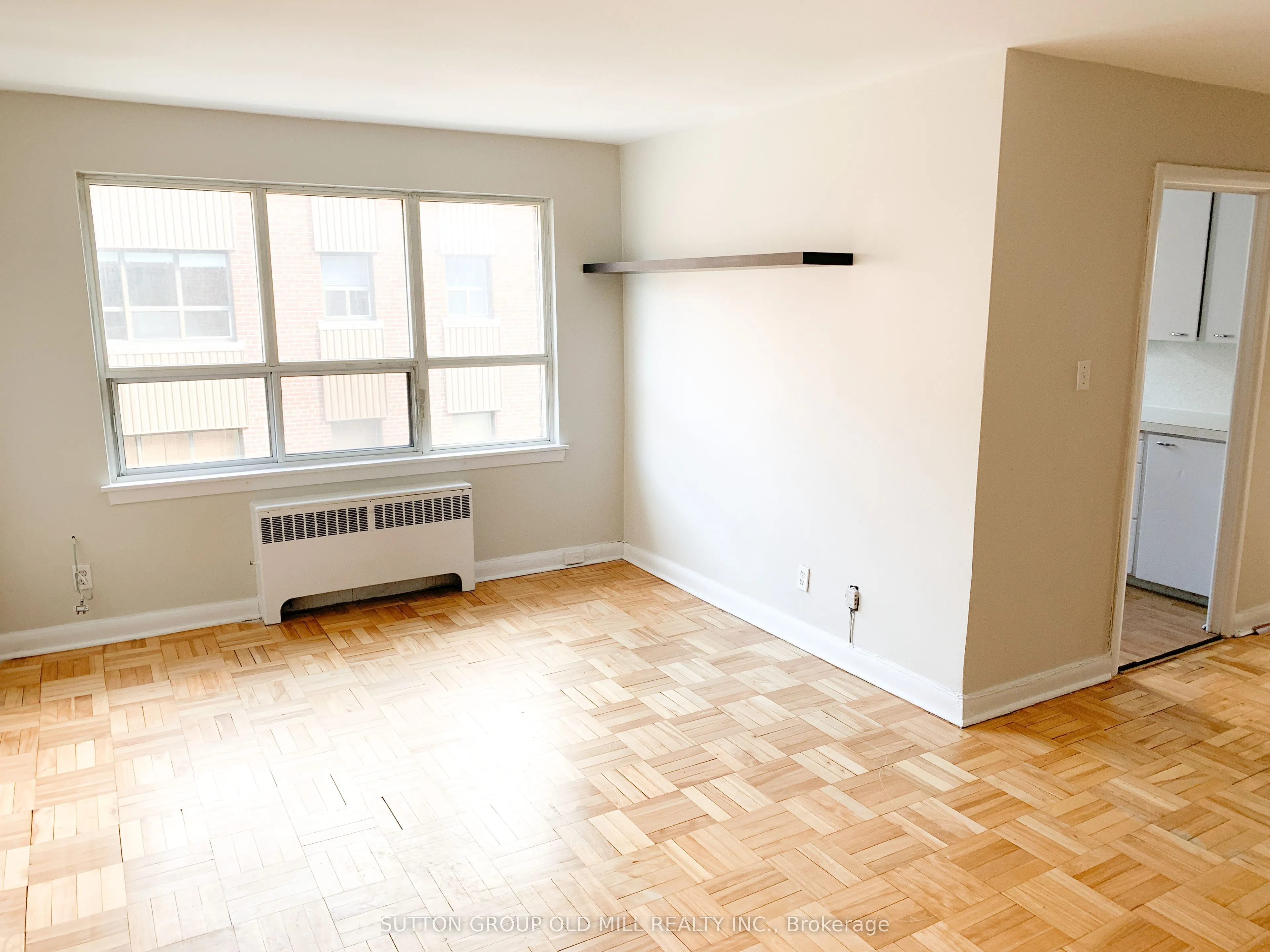 2846 Bloor Street W, #7