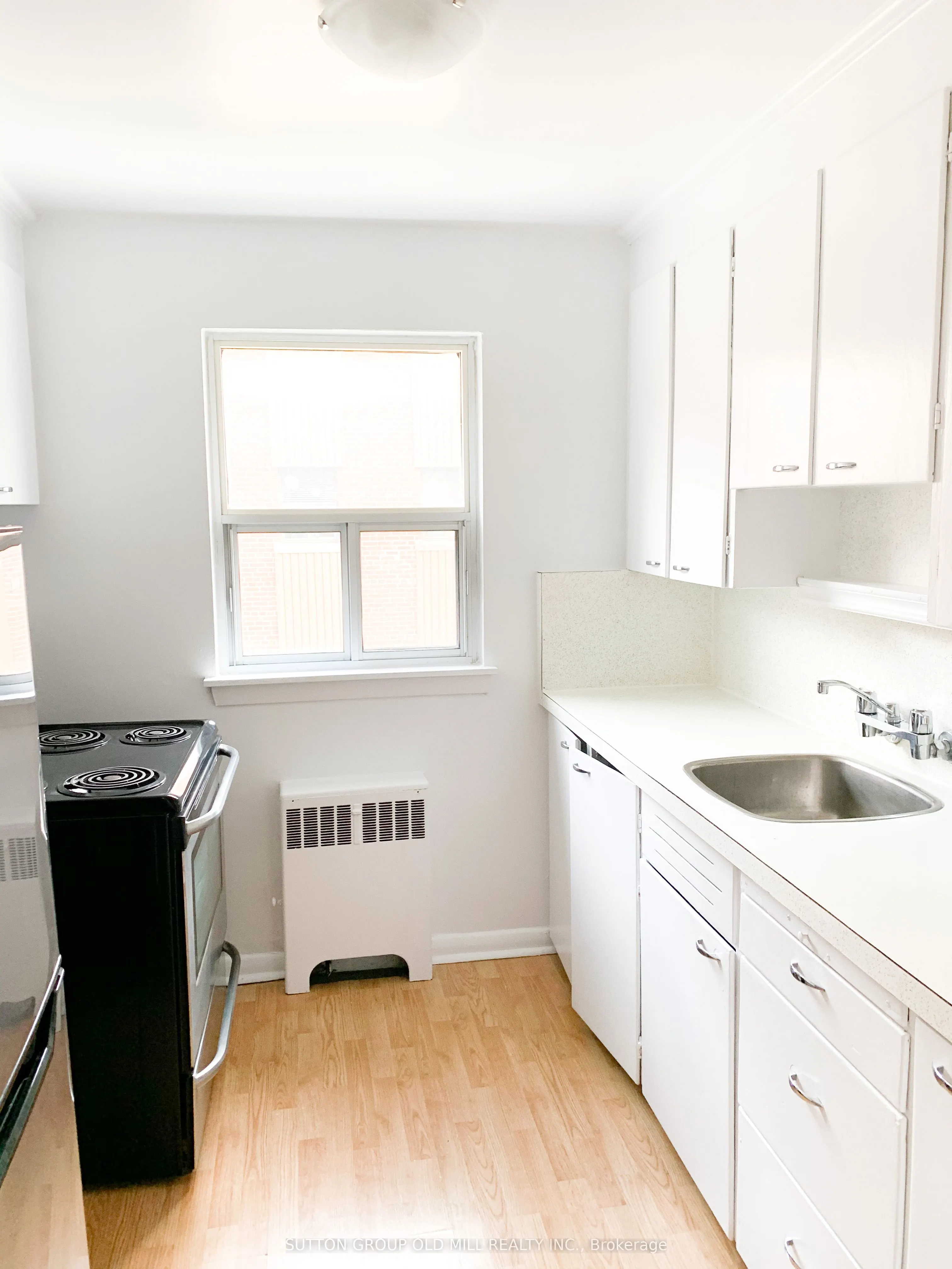 2846 Bloor Street W, #7