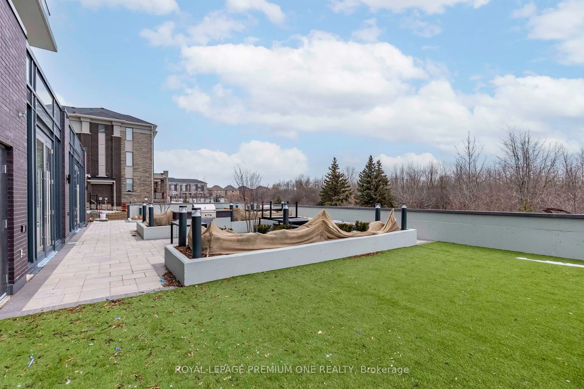 225 Veterans Drive, #1011