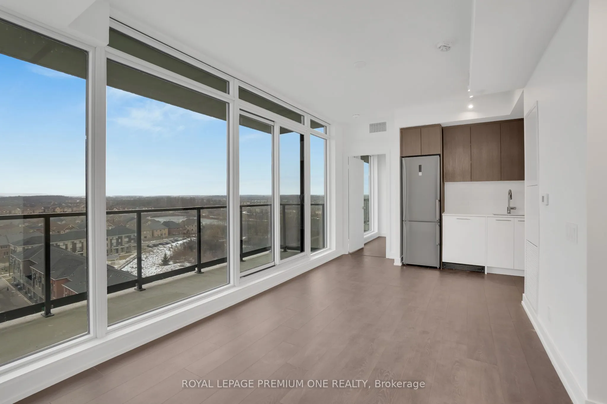 225 Veterans Drive, #1011