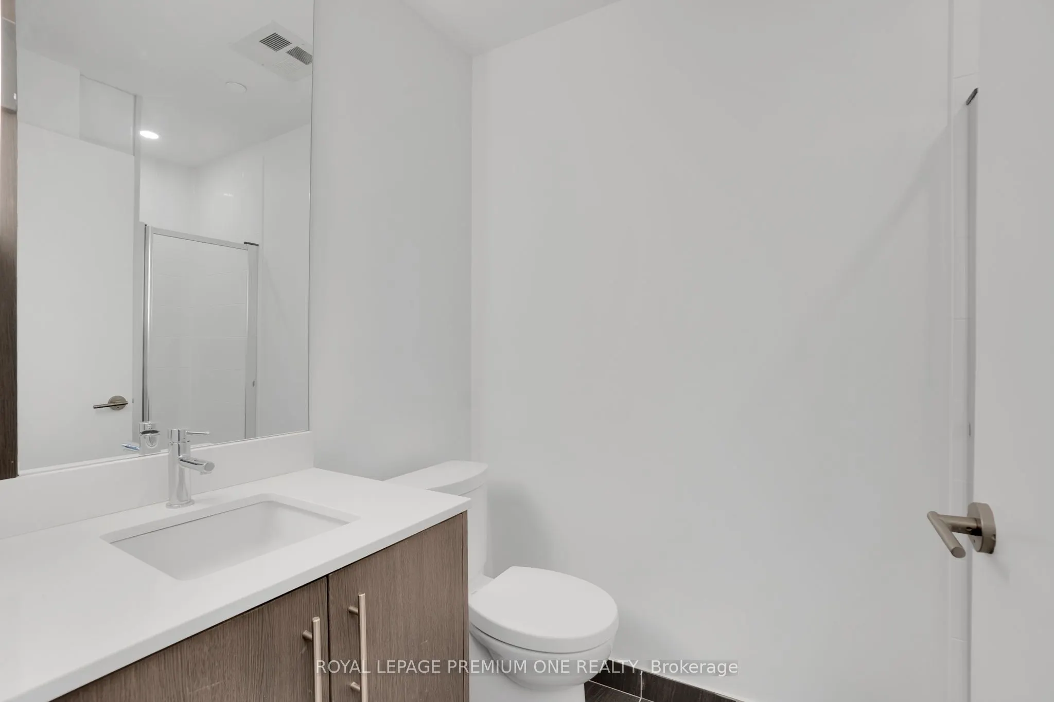 225 Veterans Drive, #1011