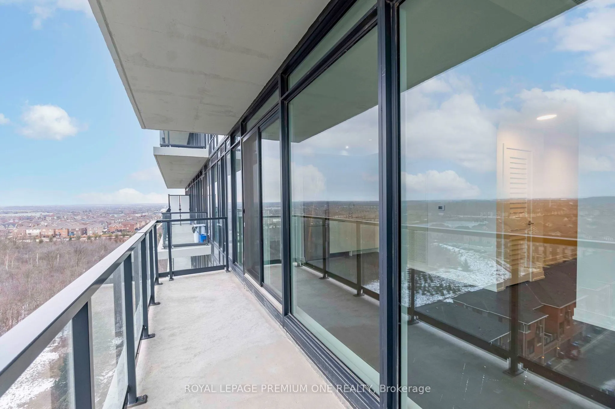 225 Veterans Drive, #1011