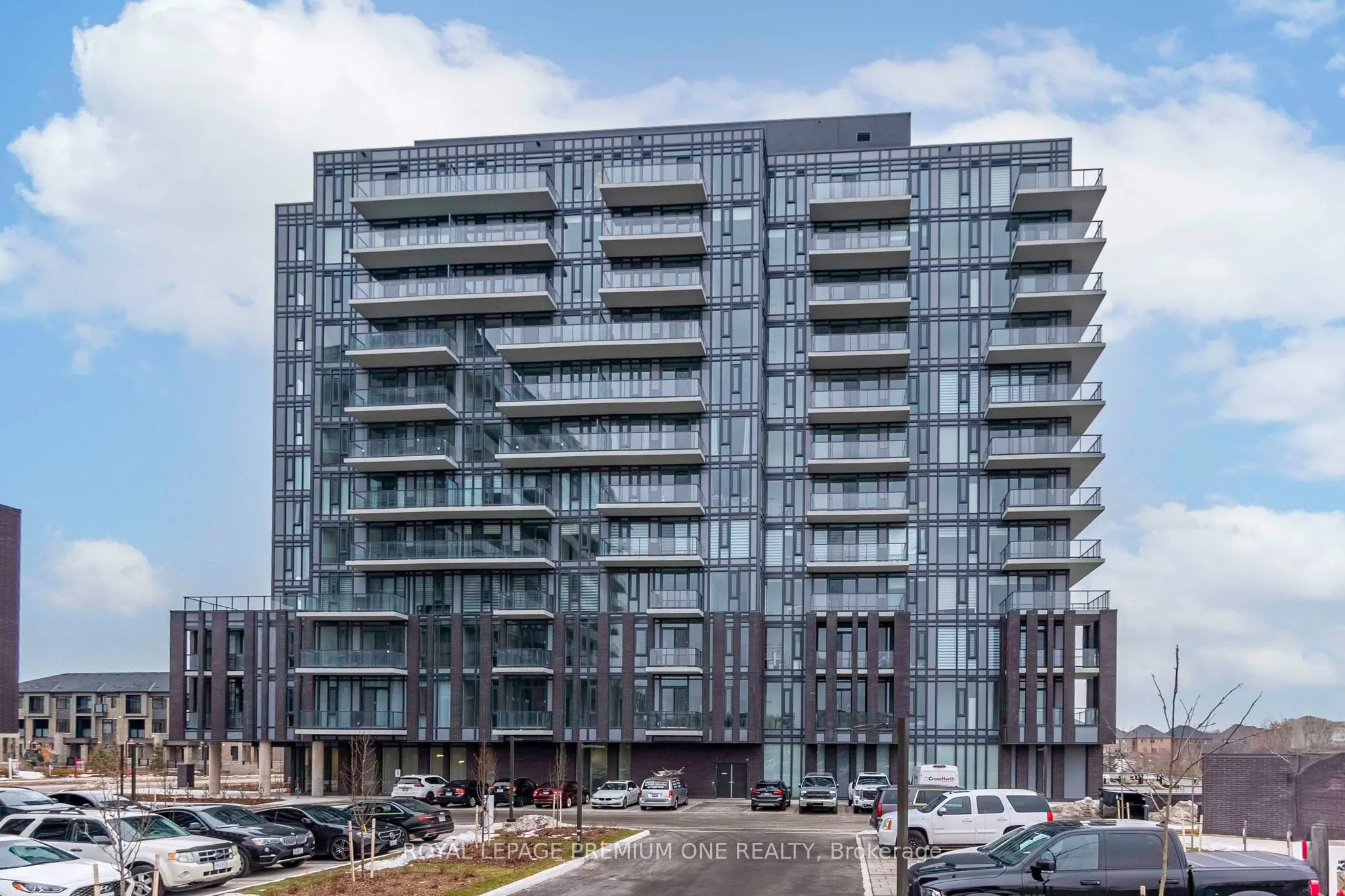 225 Veterans Drive, #1011