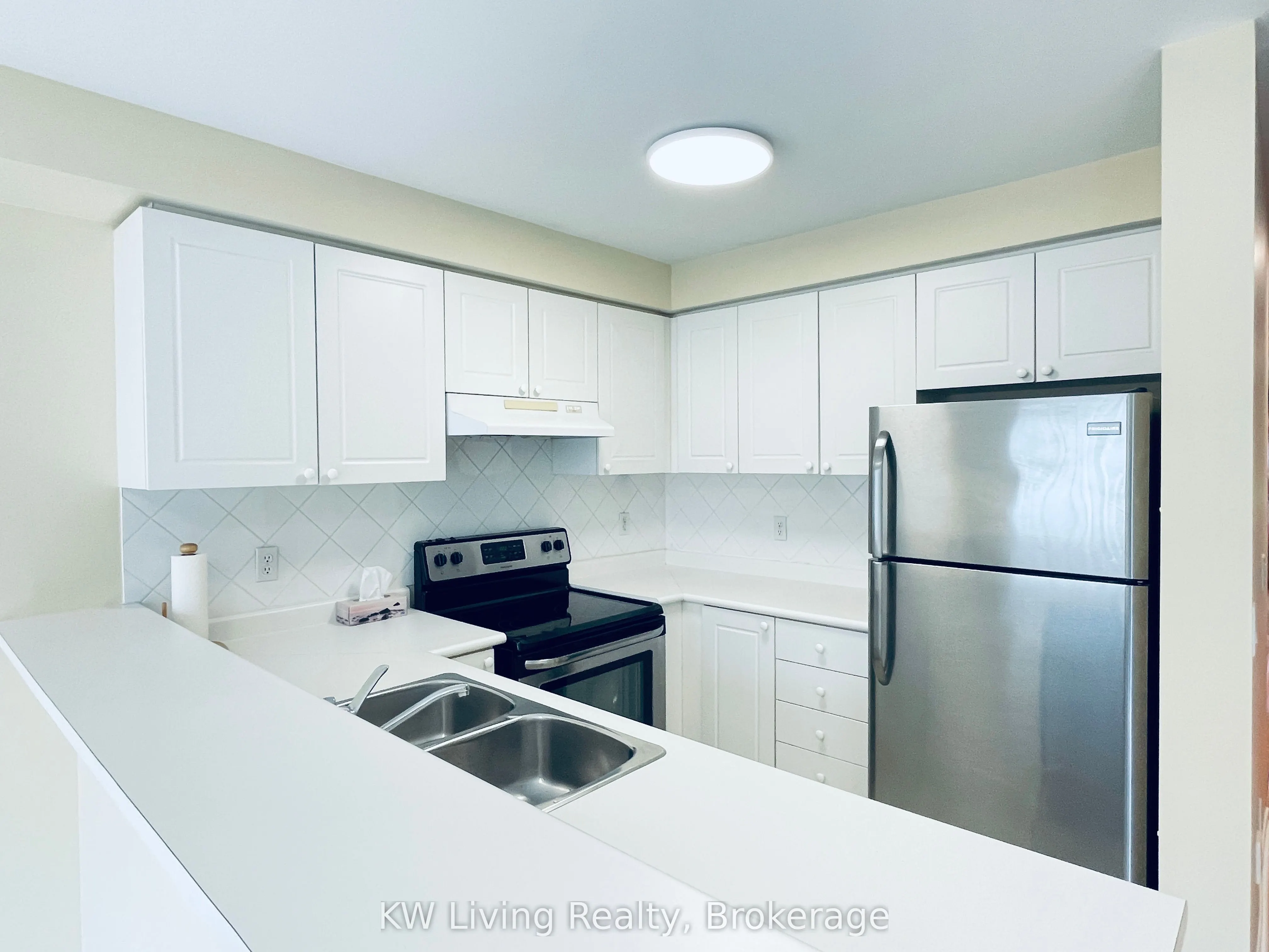 5055 Heatherleigh Avenue, #6