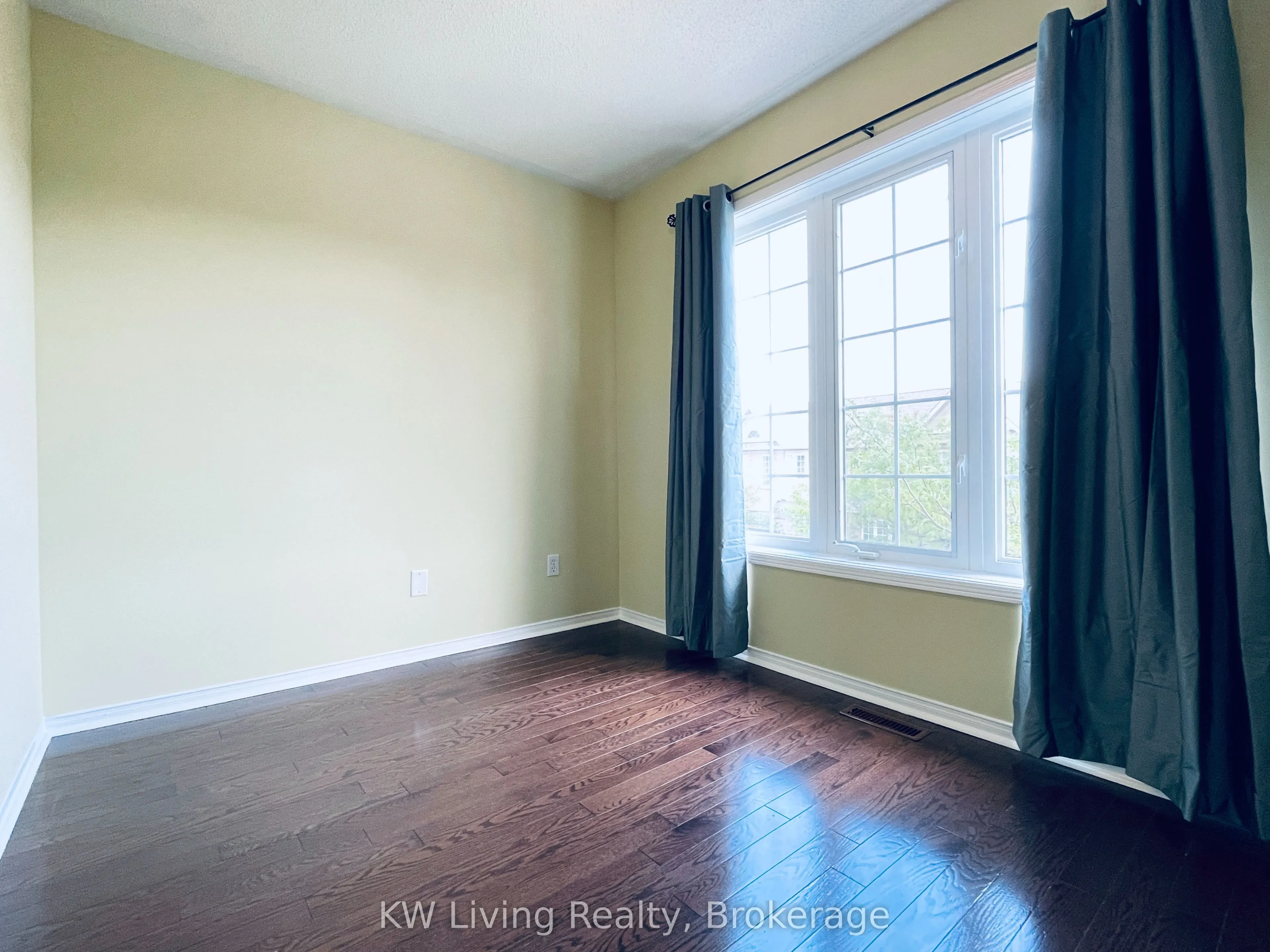 5055 Heatherleigh Avenue, #6