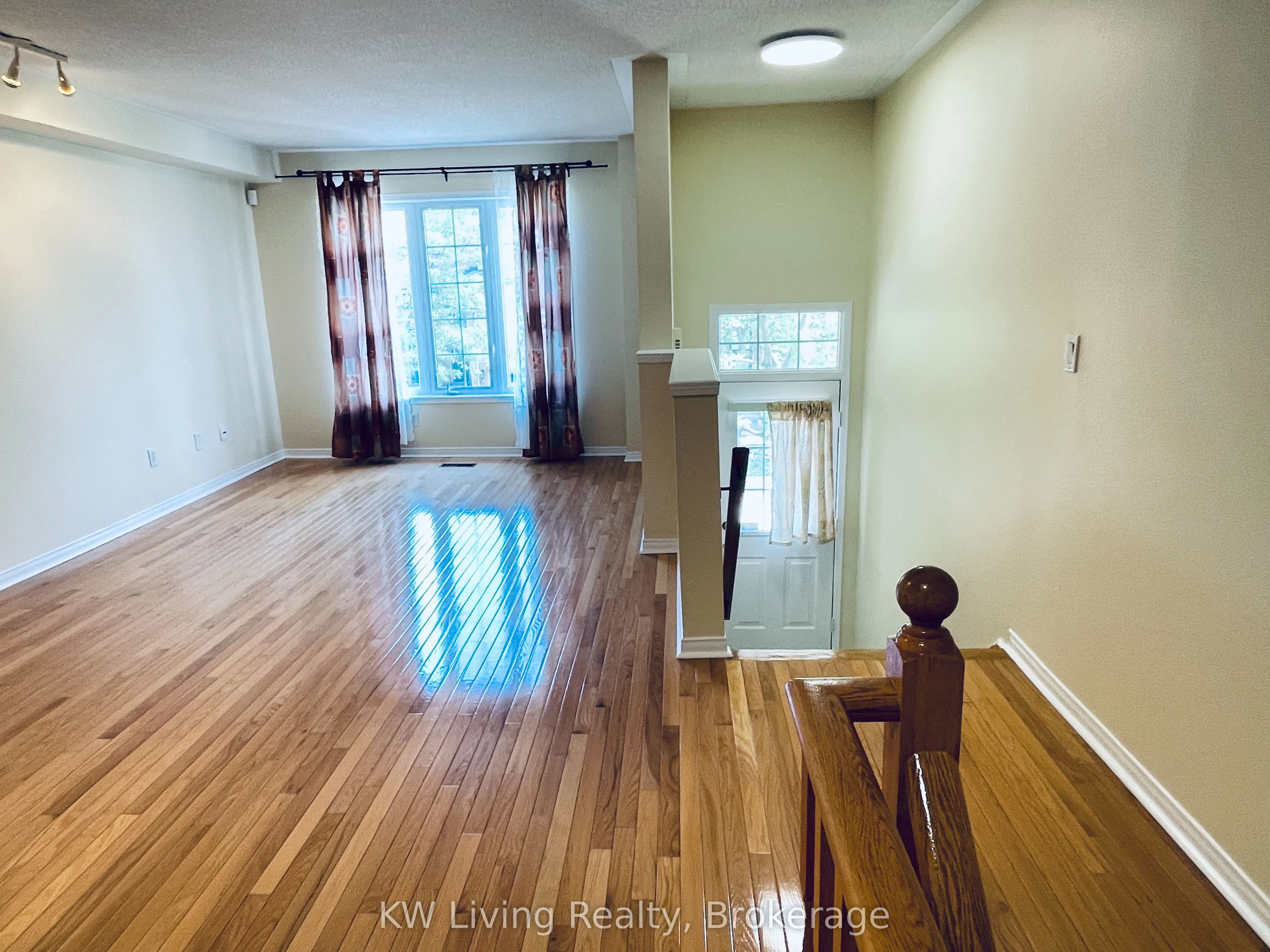 5055 Heatherleigh Avenue, #6
