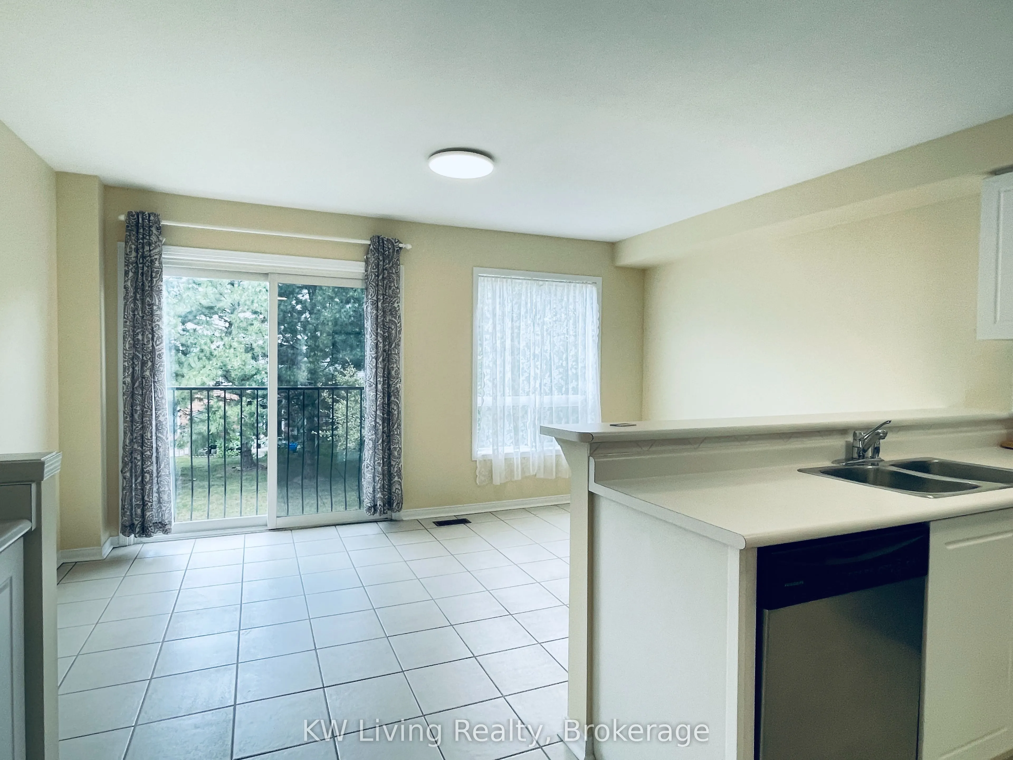 5055 Heatherleigh Avenue, #6