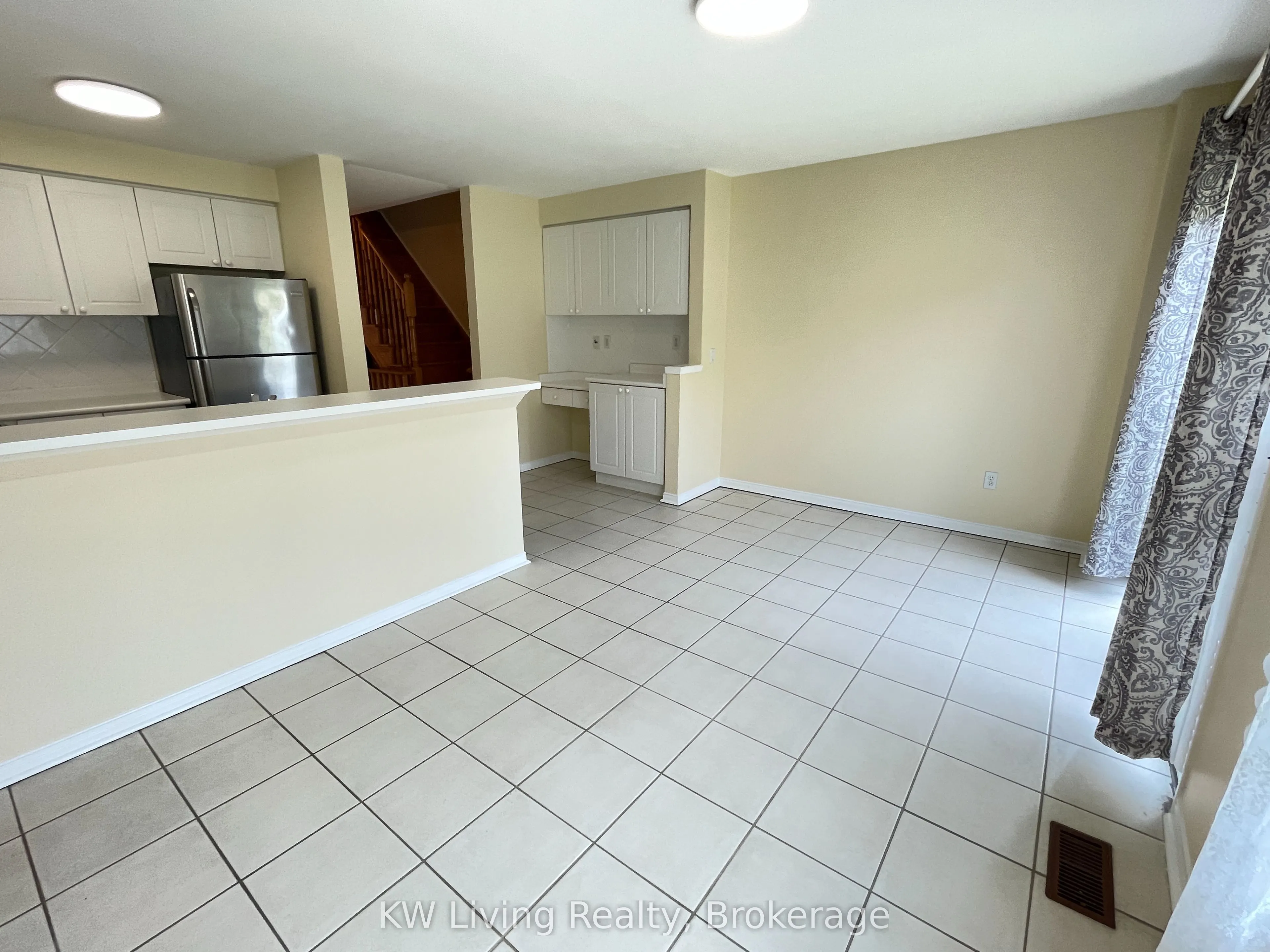 5055 Heatherleigh Avenue, #6