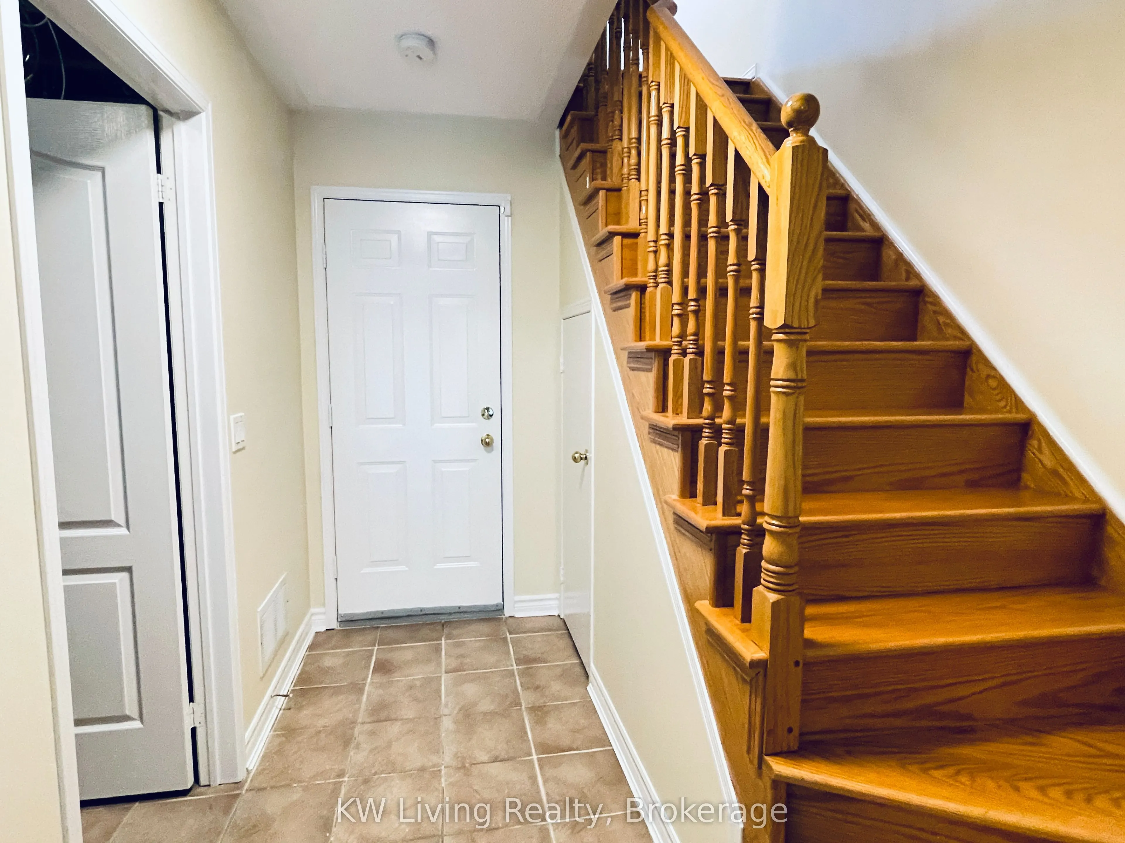 5055 Heatherleigh Avenue, #6