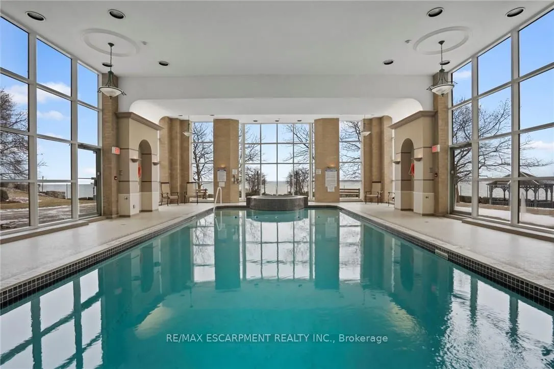 2190 LAKESHORE Road, #403
