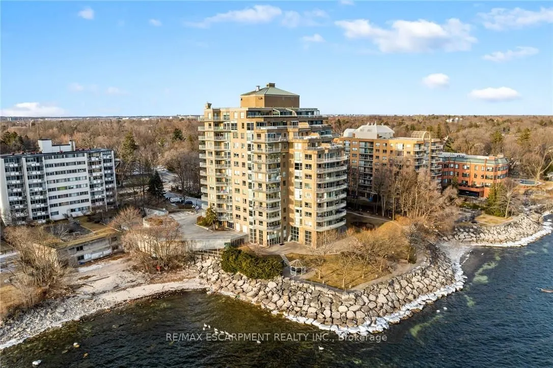 2190 LAKESHORE Road, #403