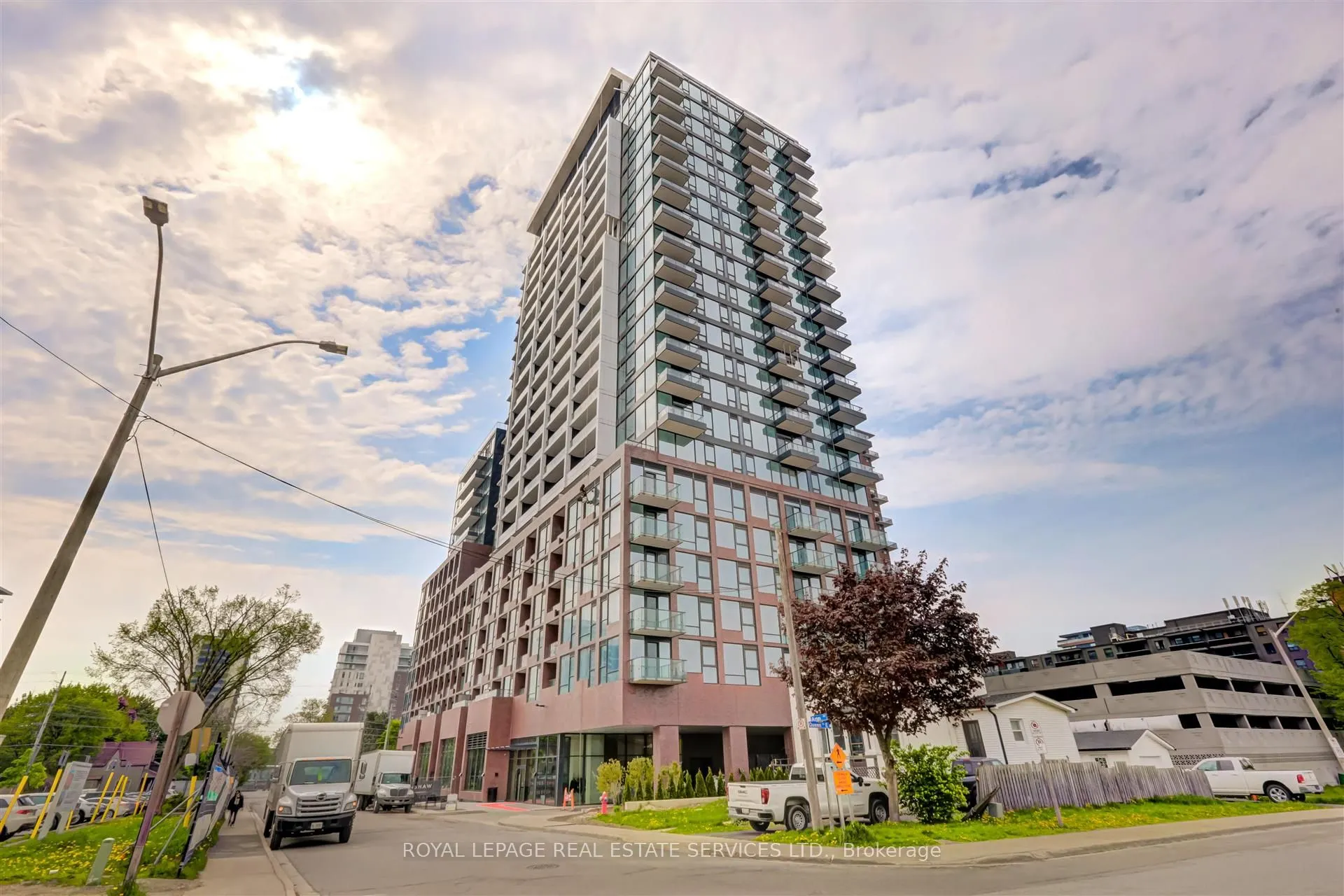 28 Ann Street, #417