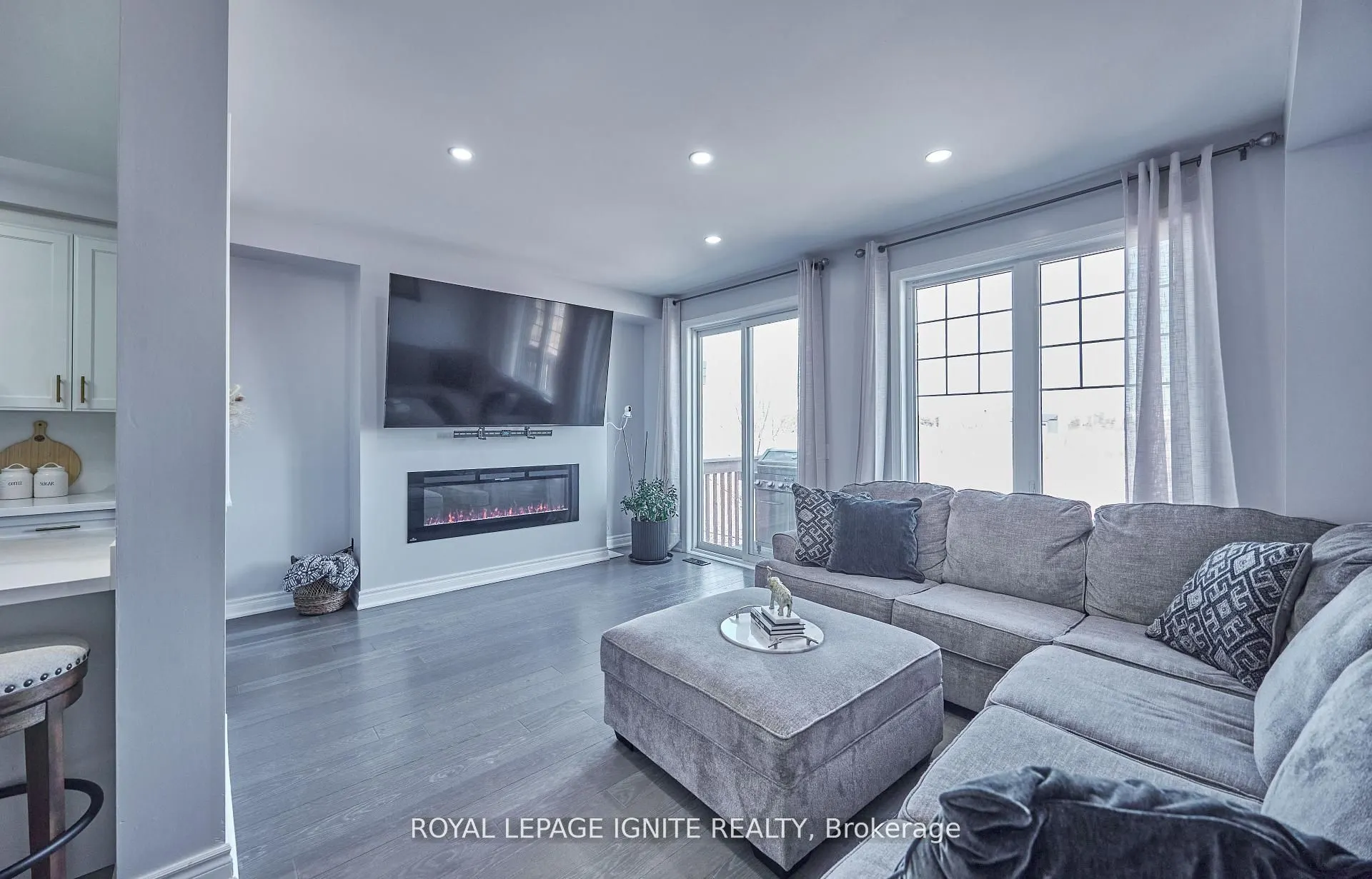 80 Davenfield Circle