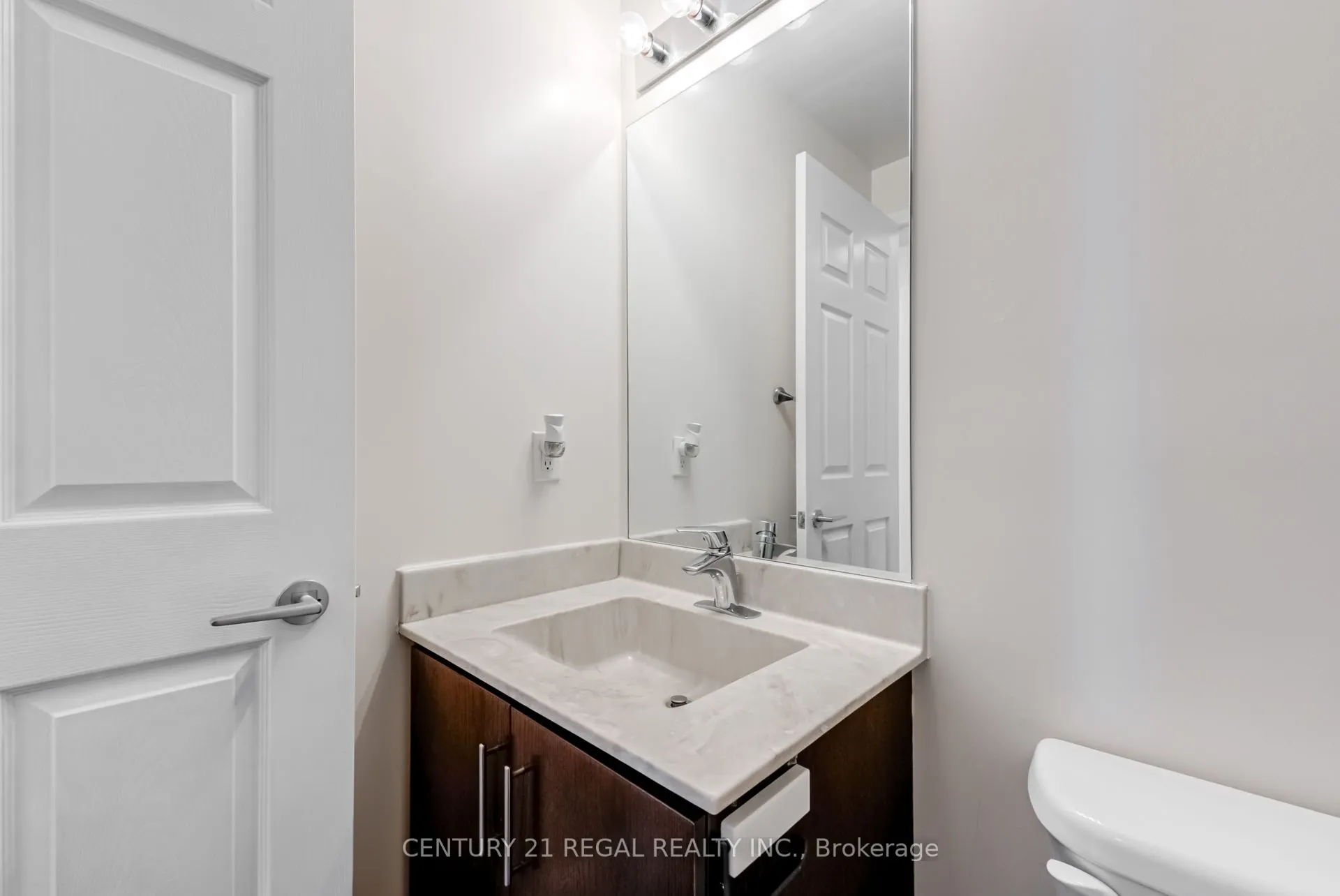 15 James Finlay Way, #710