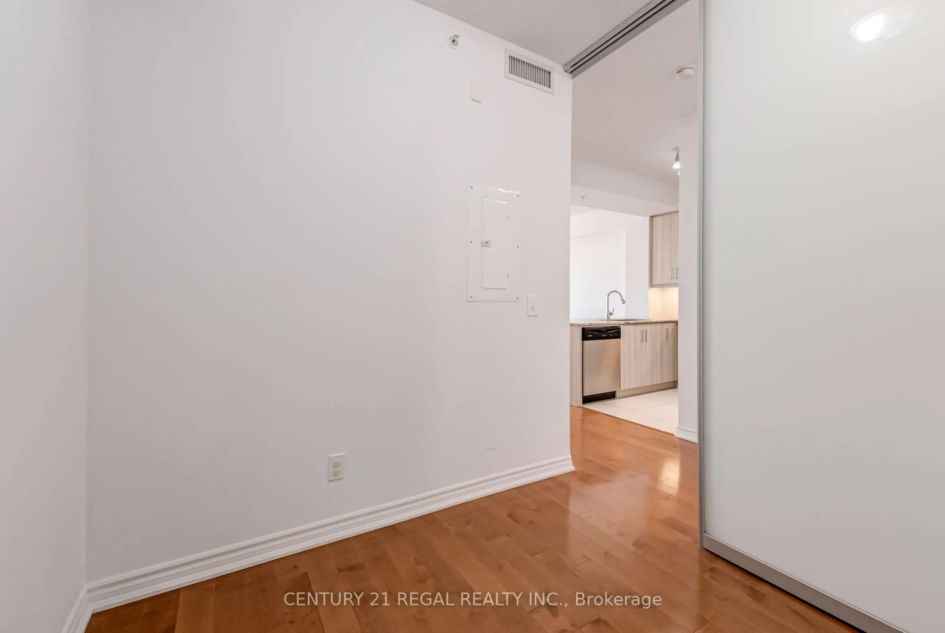 15 James Finlay Way, #710