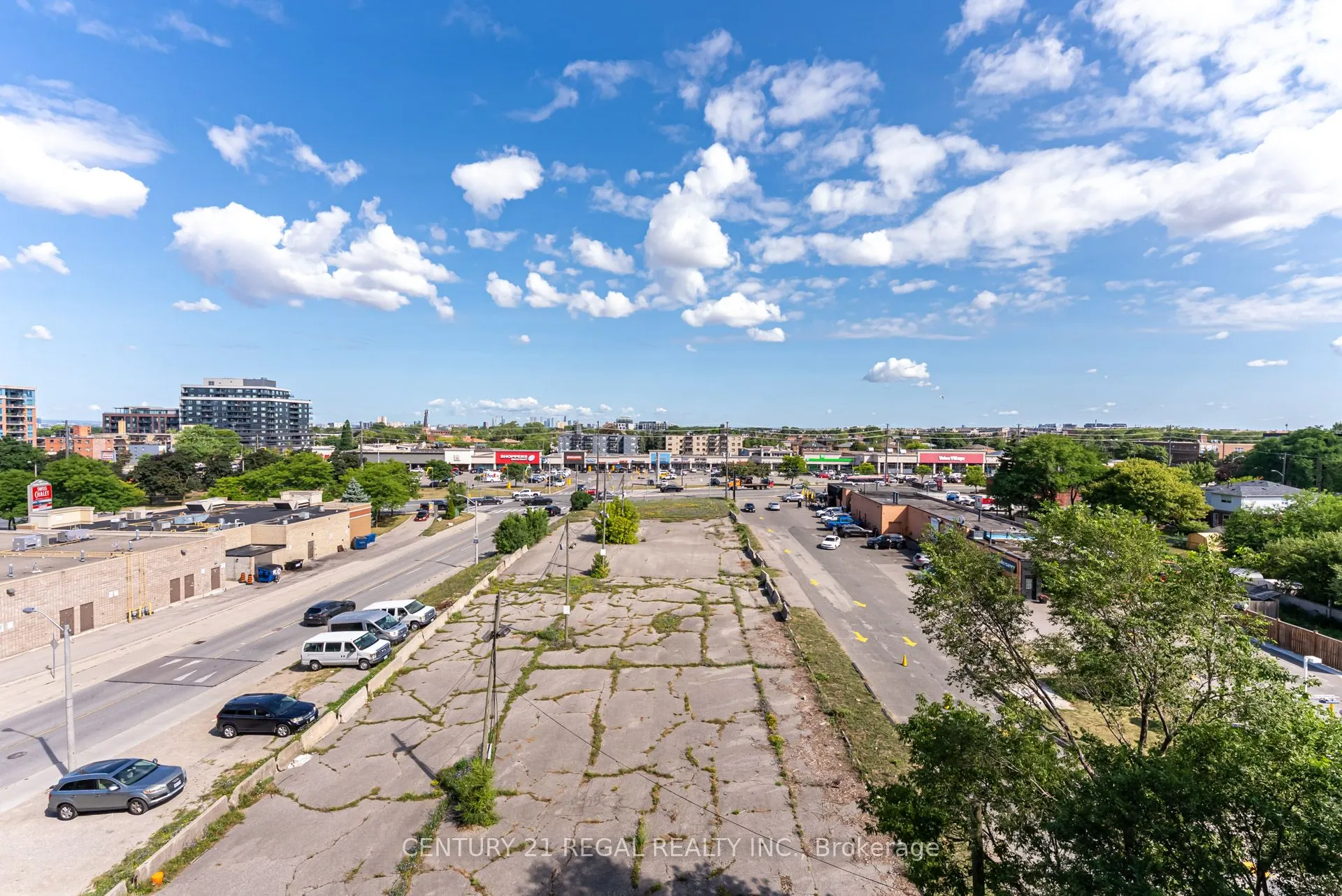 15 James Finlay Way, #710