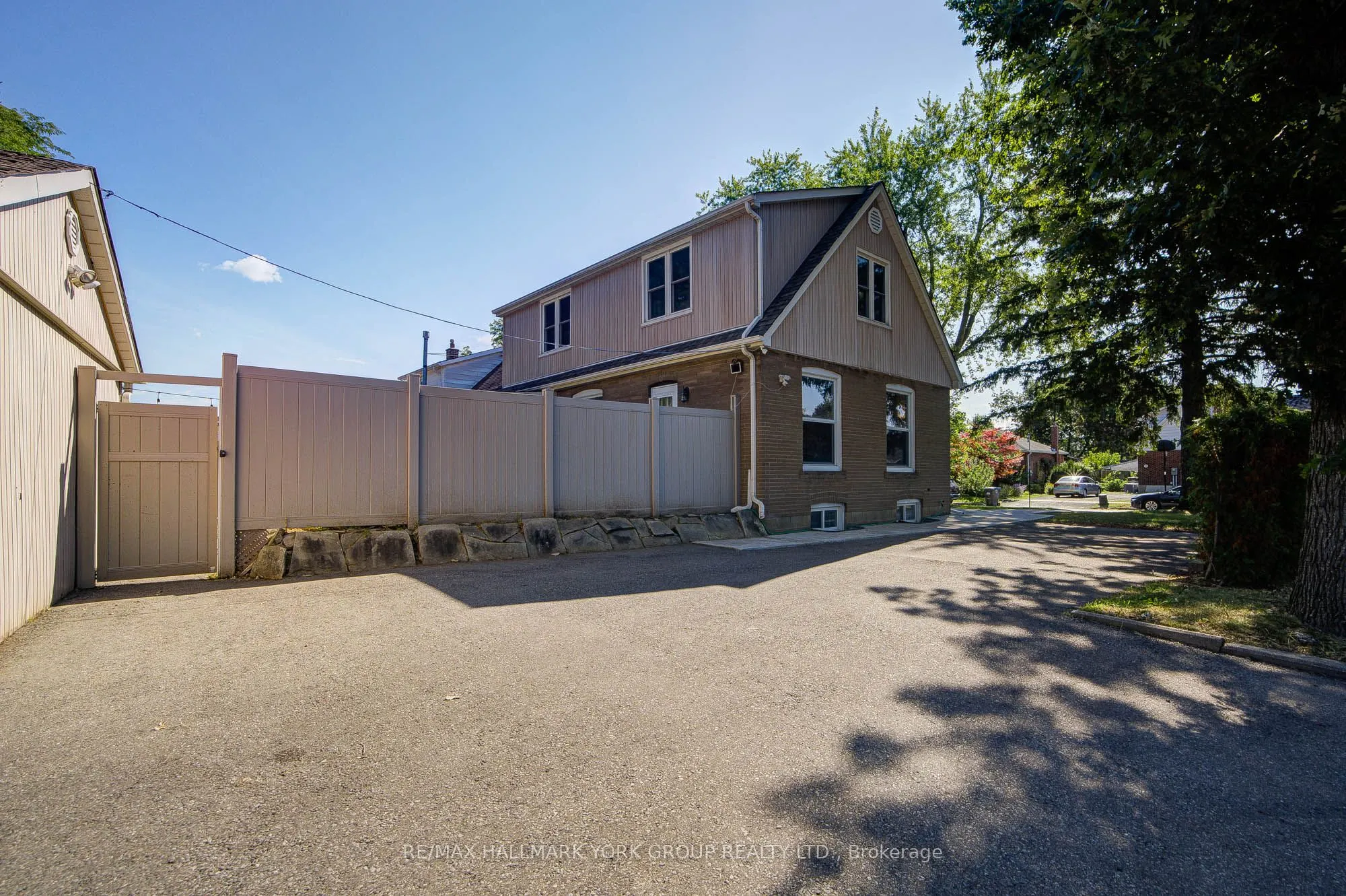 26 Gregory Street