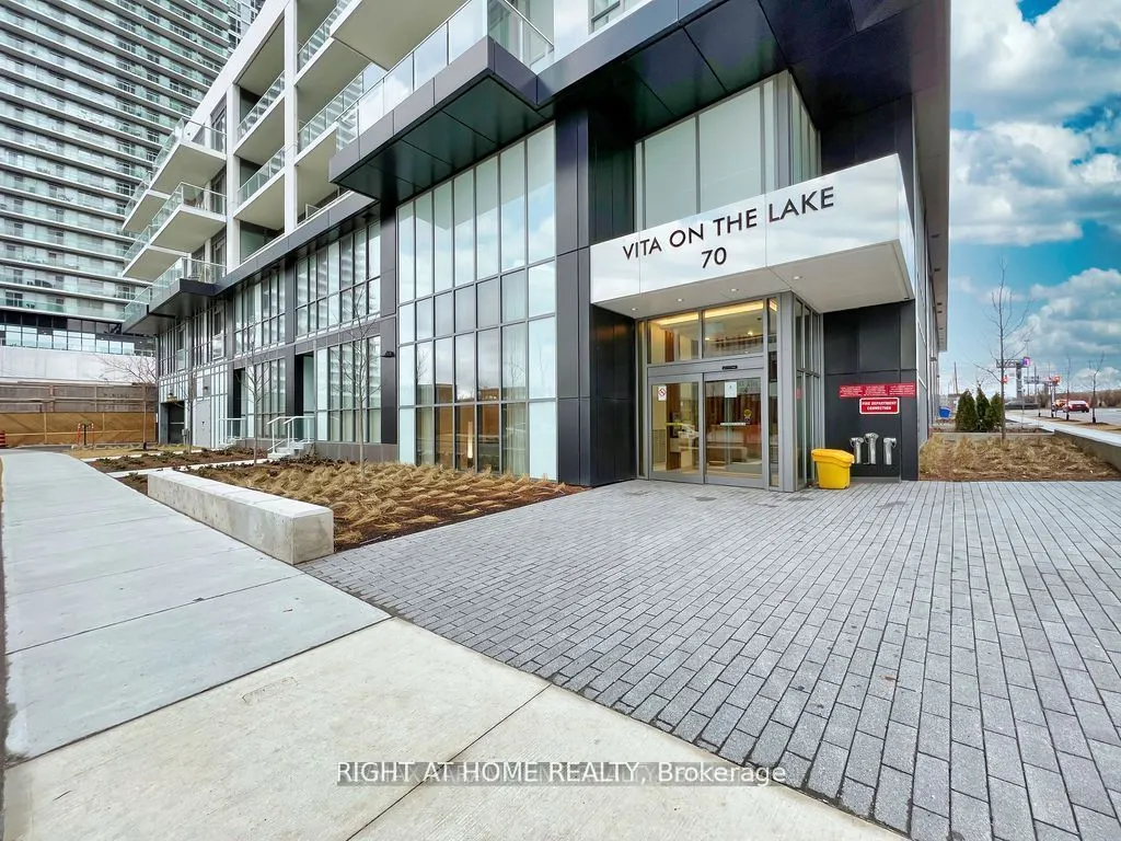 70 Annie Craig Drive, #5208