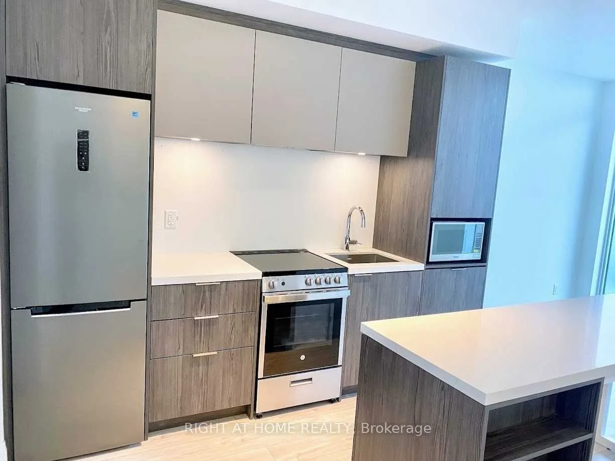 70 Annie Craig Drive, #5208
