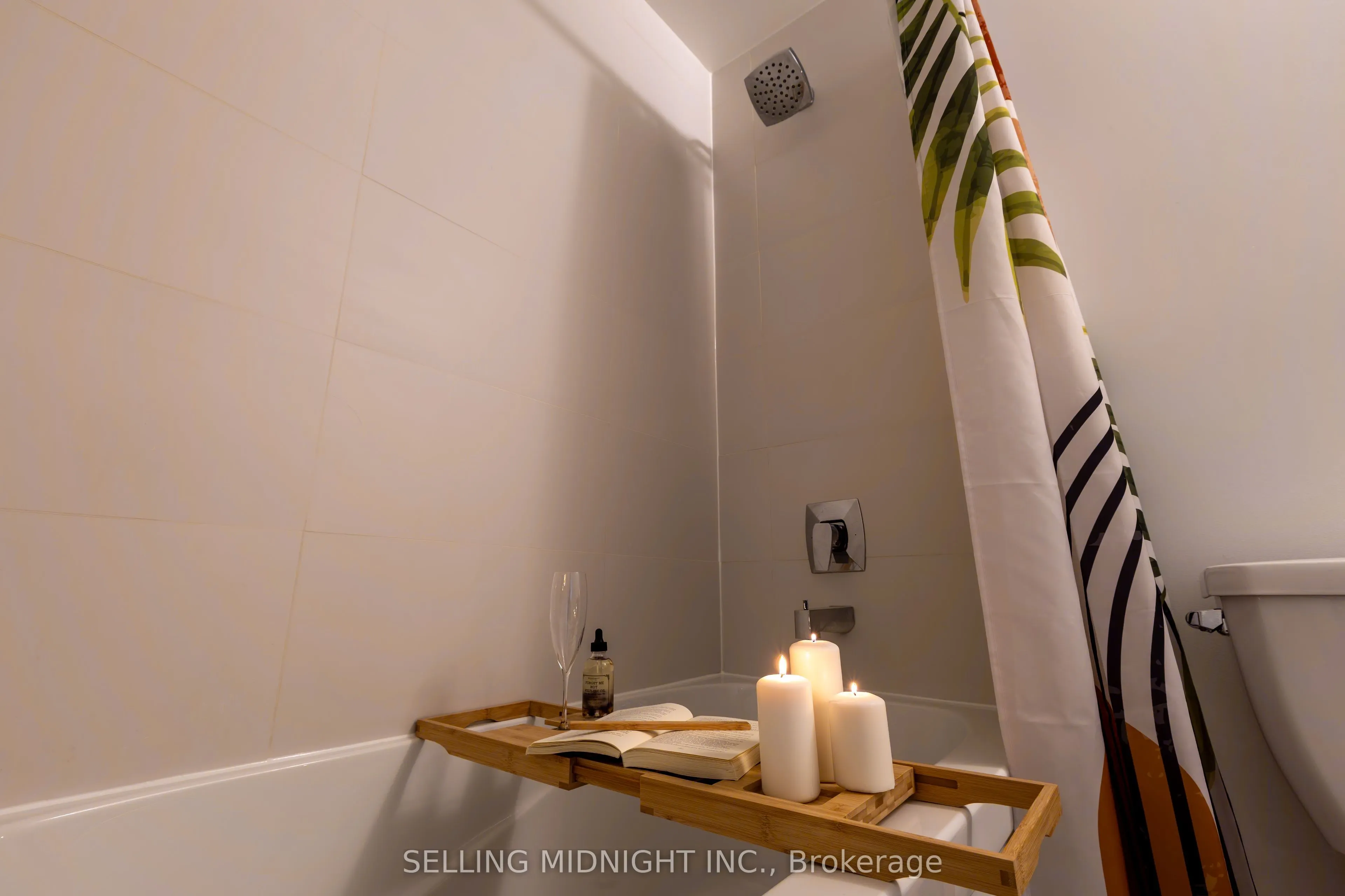 8 Nahani Way, #502