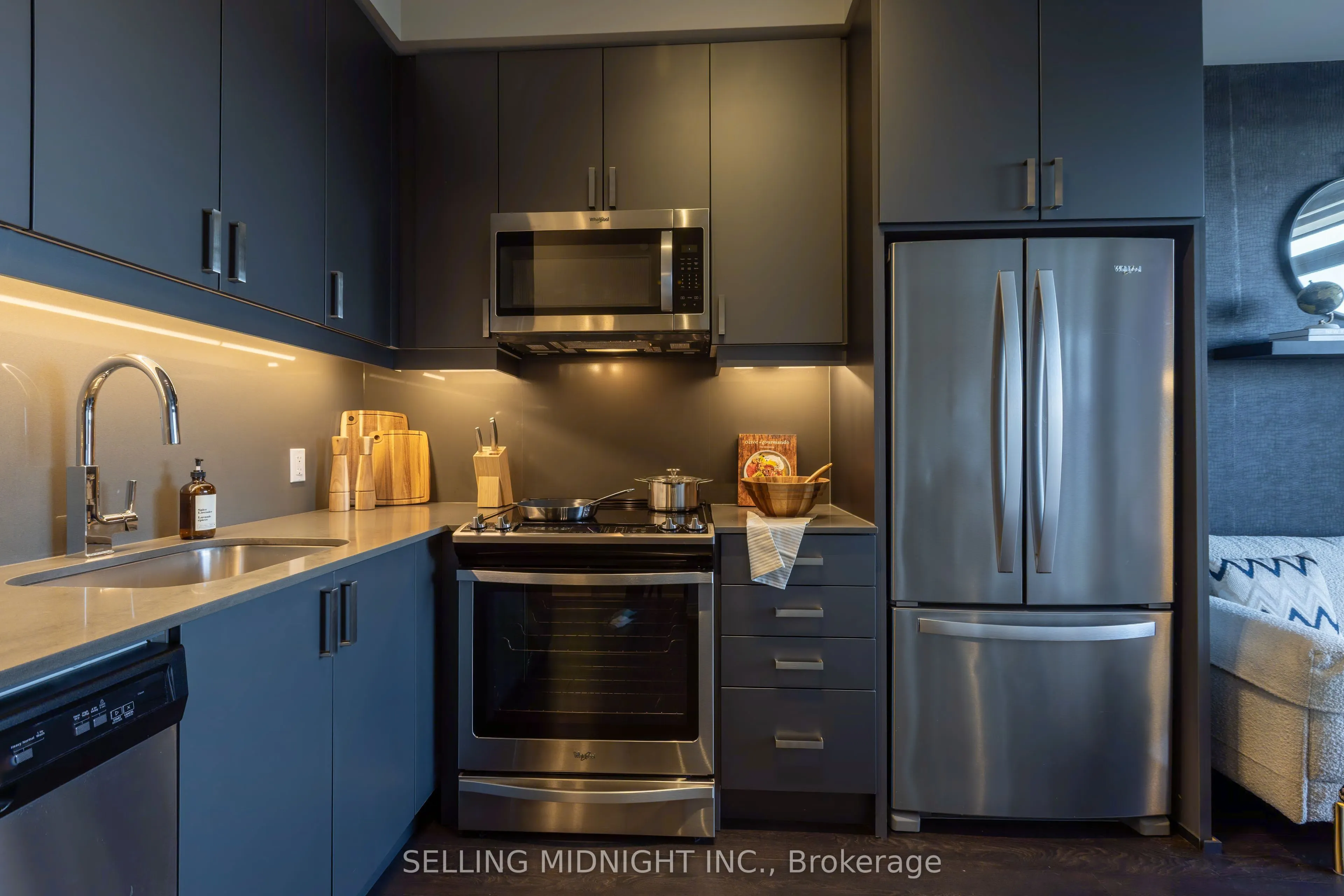 8 Nahani Way, #502