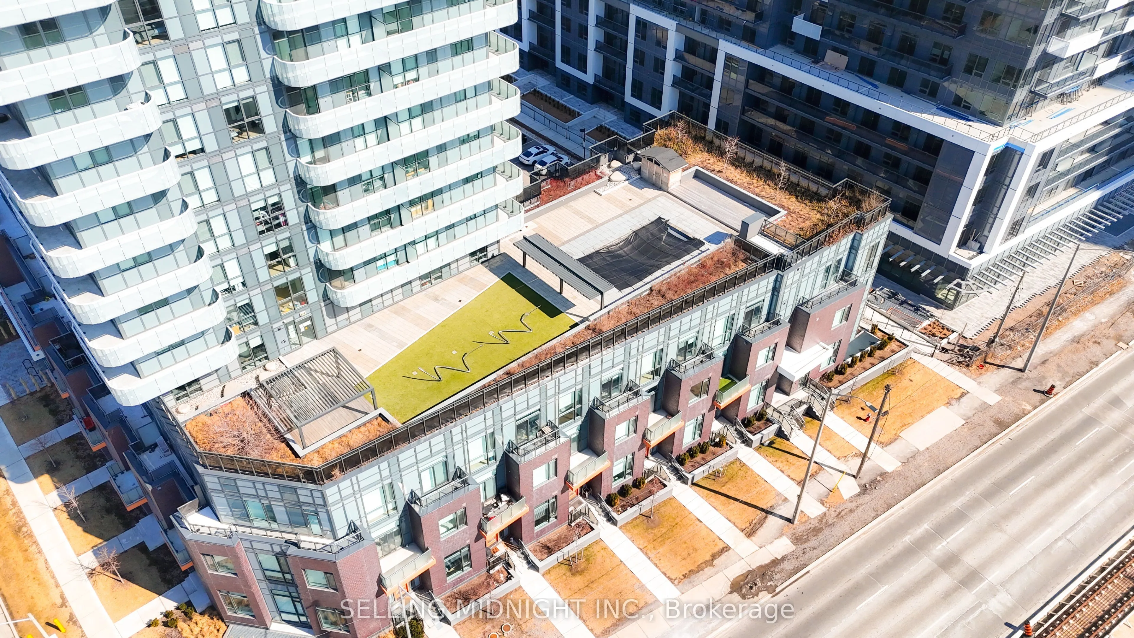 8 Nahani Way, #502