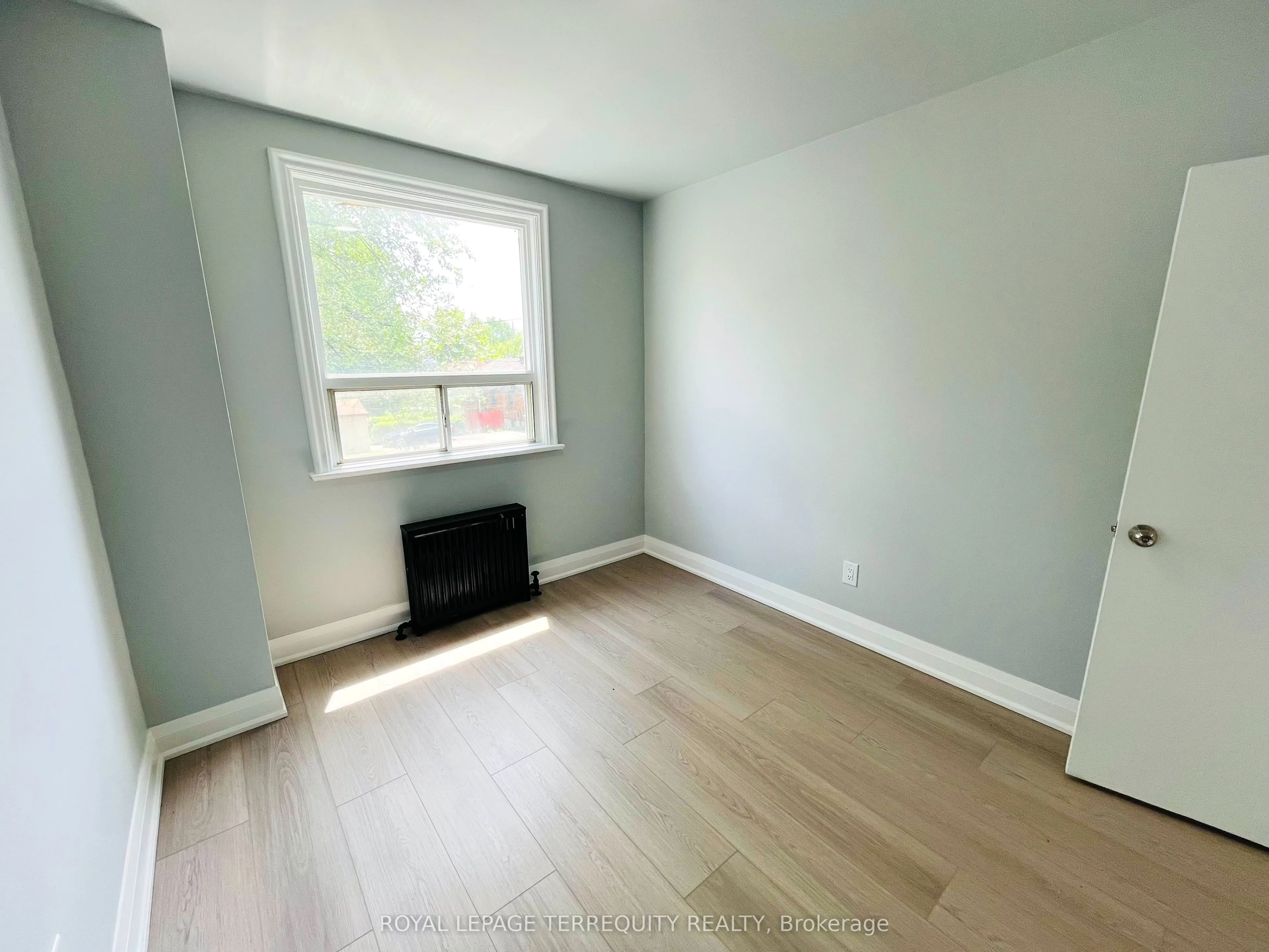 3371 Bloor Street W, #A