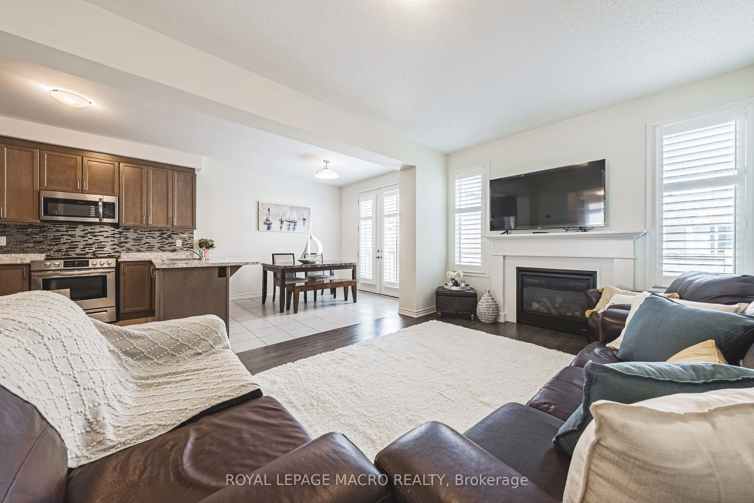 728 Kennedy Circle W