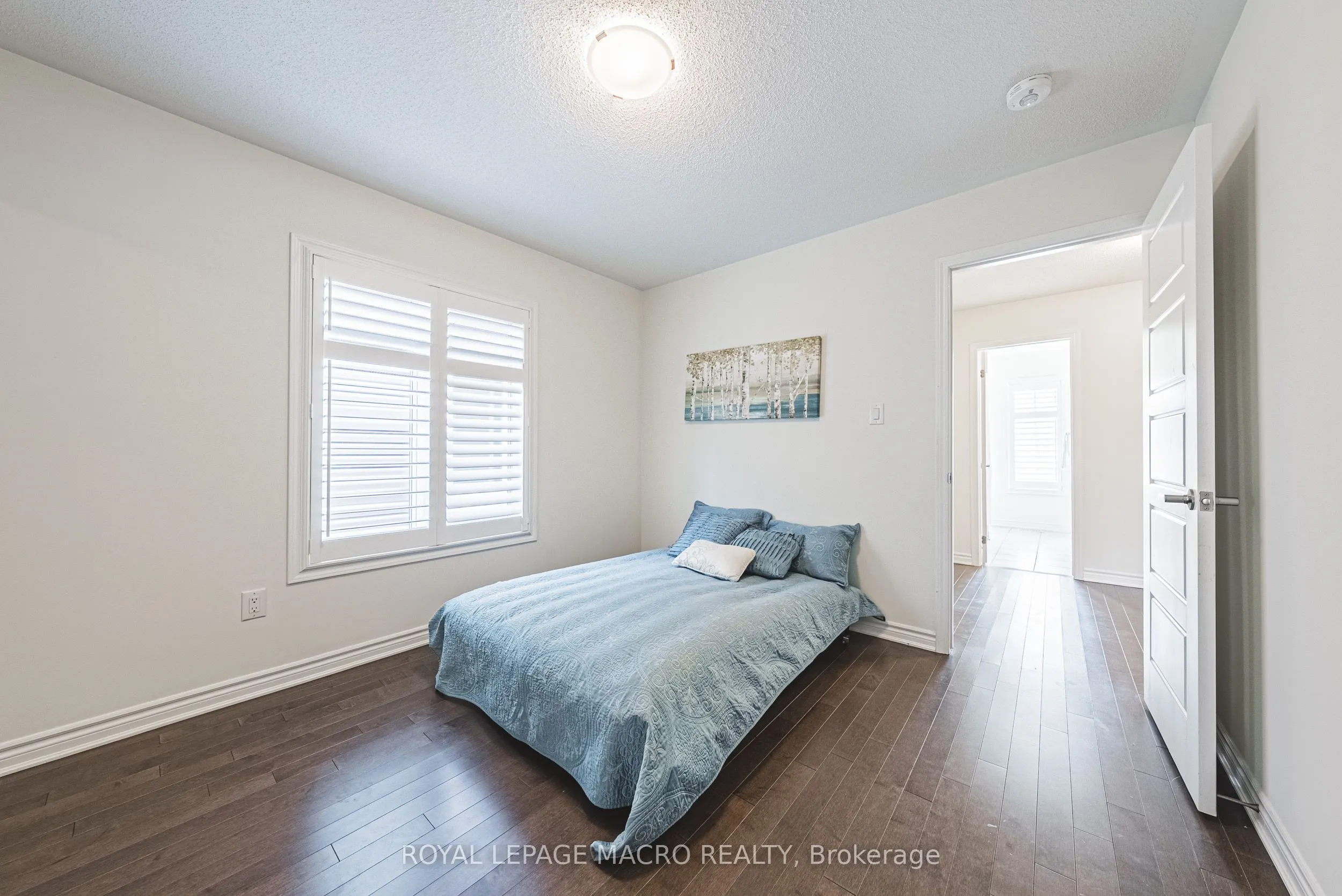 728 Kennedy Circle W