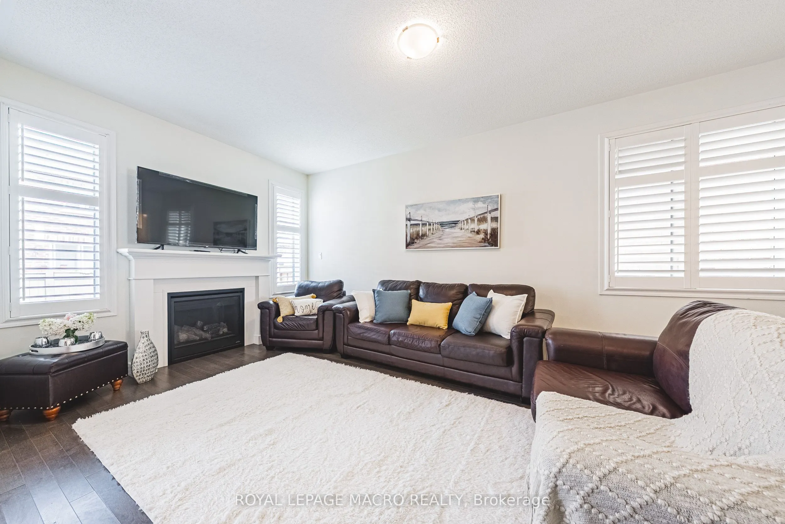 728 Kennedy Circle W