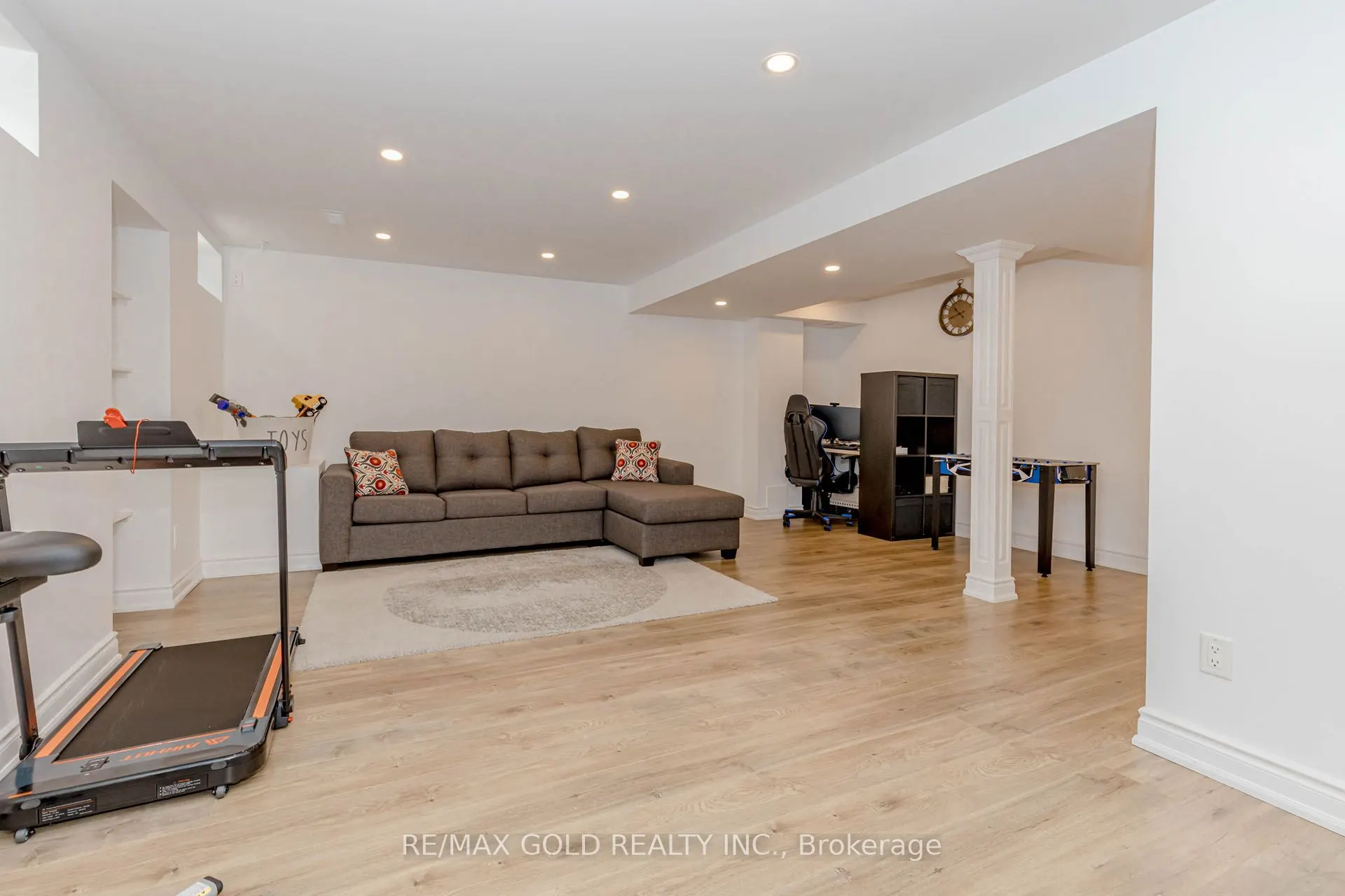 1344 ROSE Way