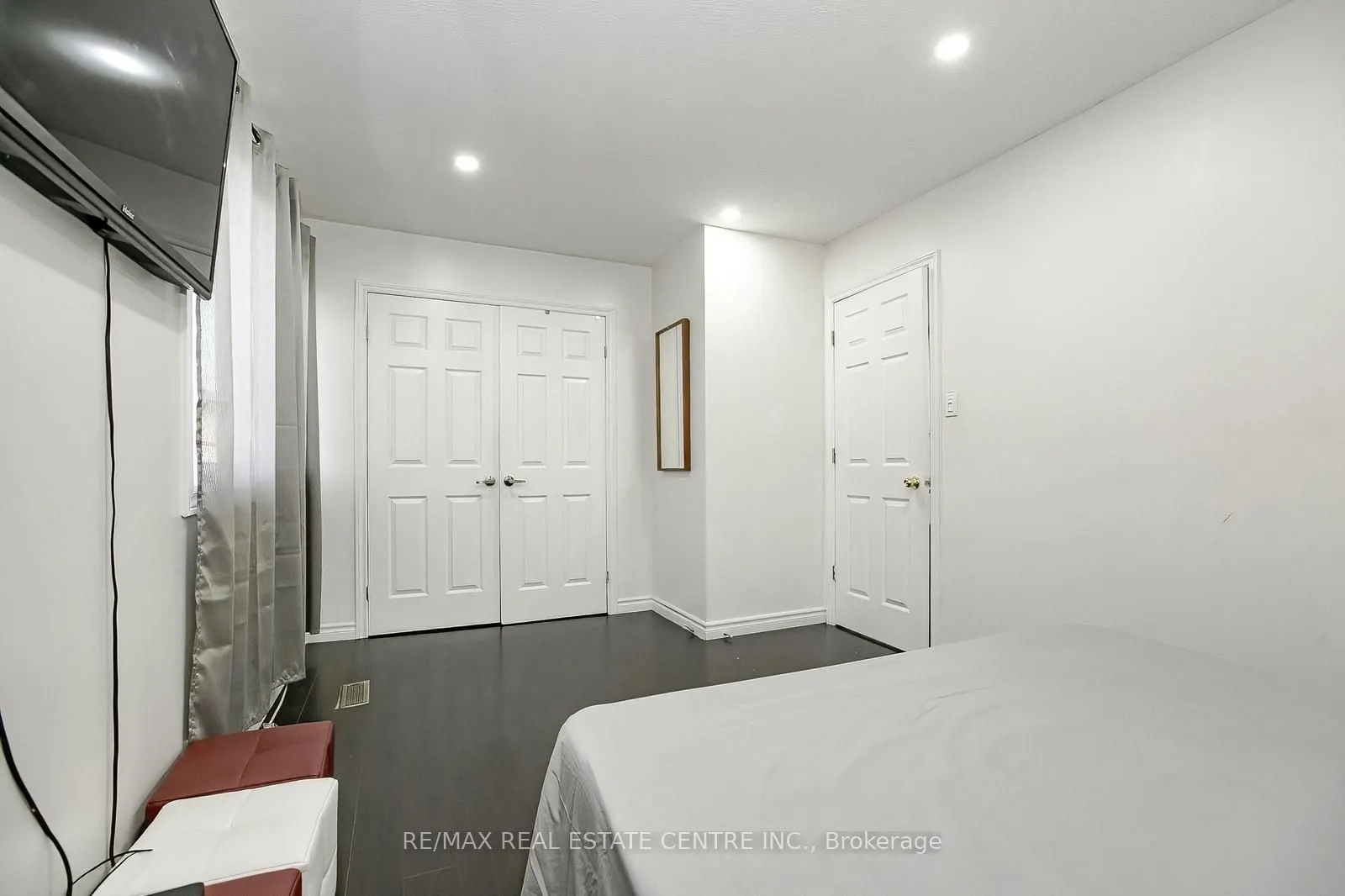 148 Sunforest Drive