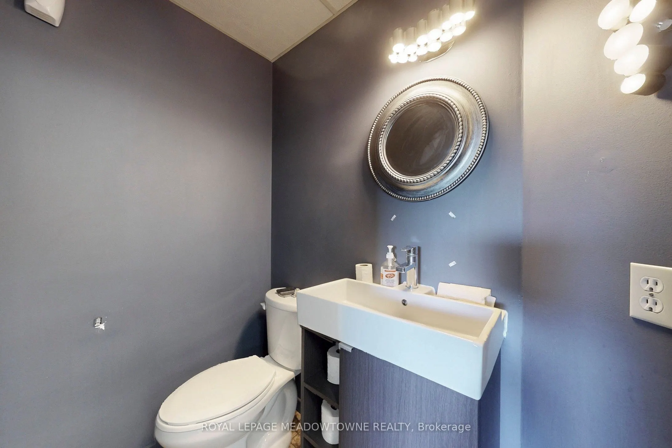 24 Guelph Street, #2