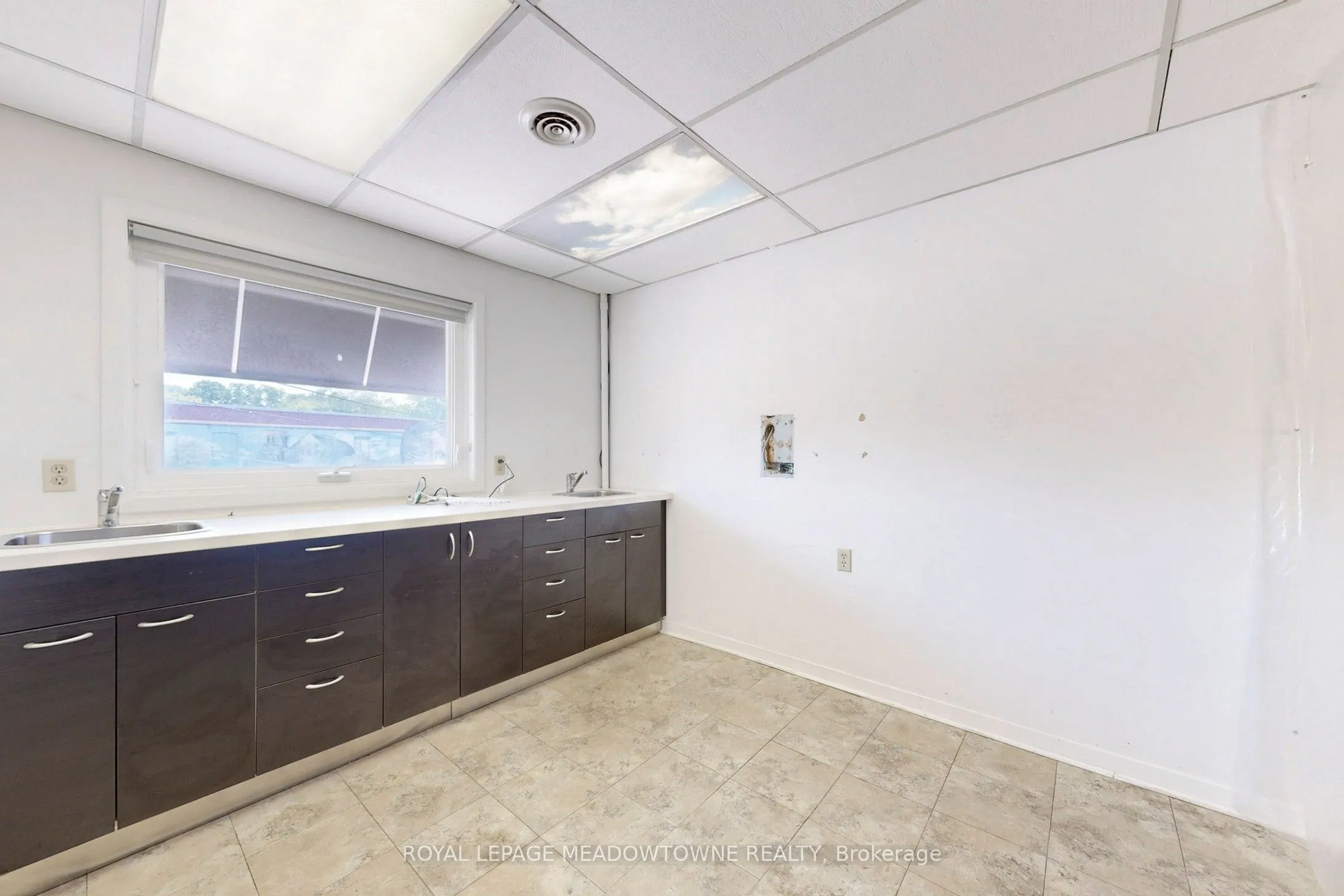24 Guelph Street, #2