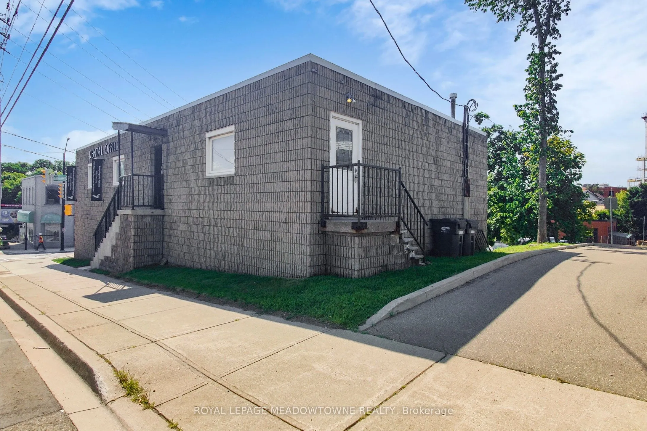 24 Guelph Street, #2