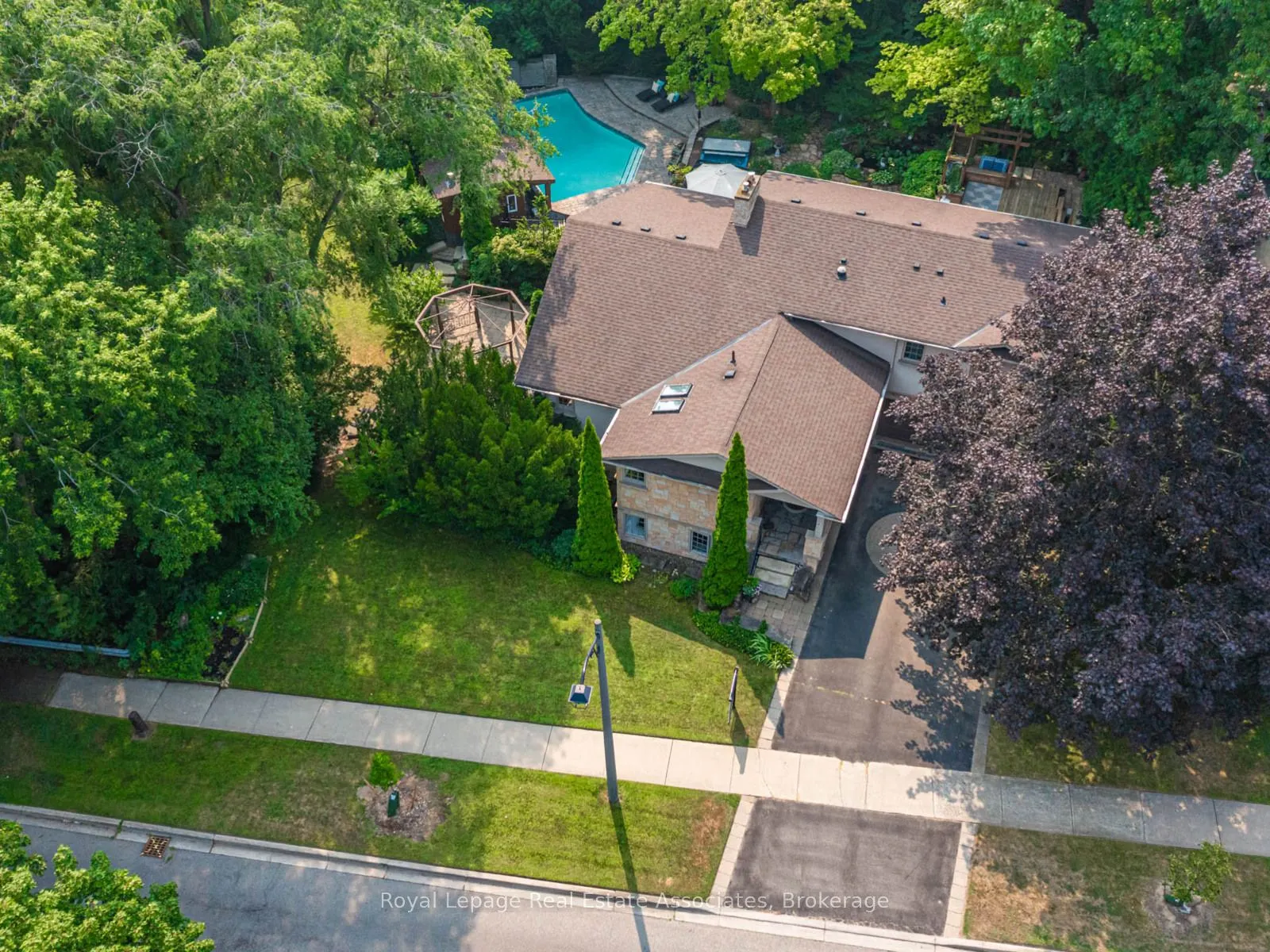 1046 Springhill Drive