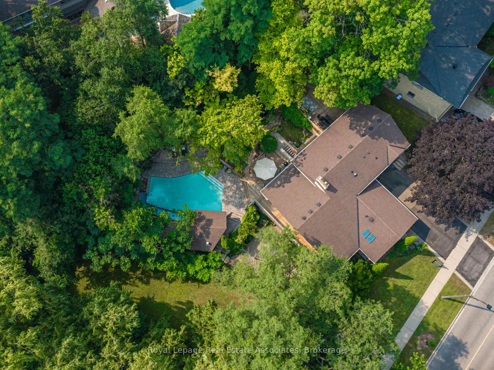 1046 Springhill Drive