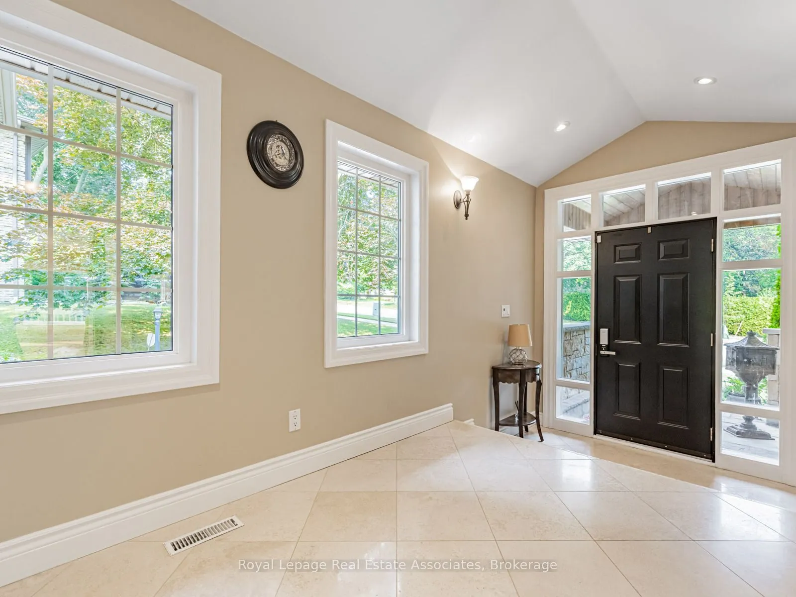 1046 Springhill Drive