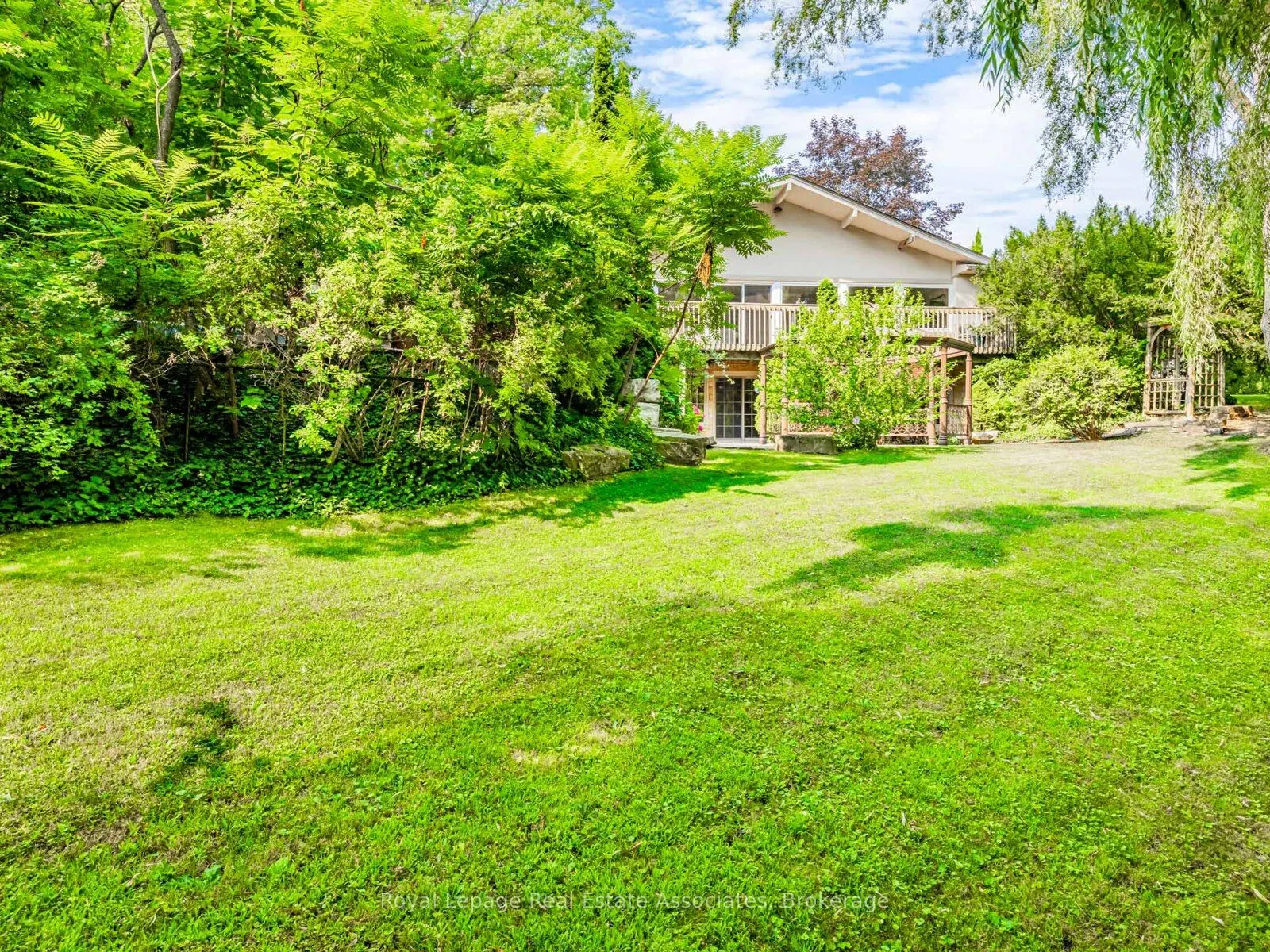1046 Springhill Drive