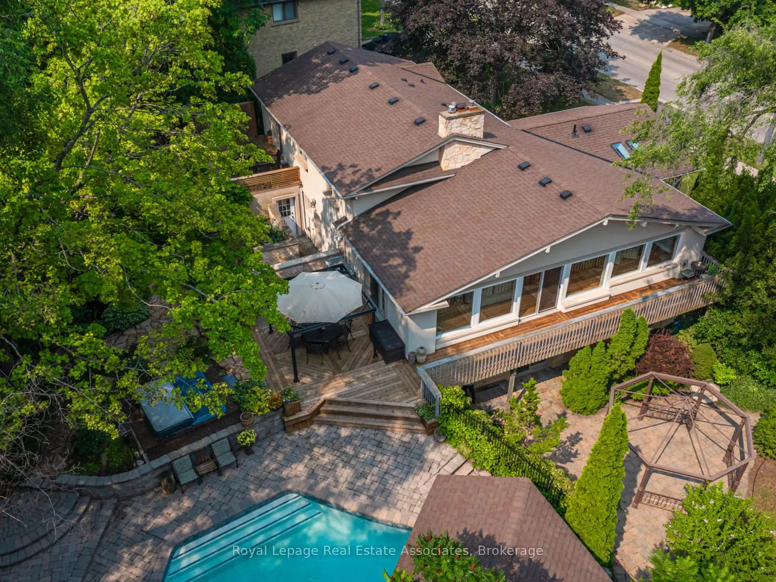 1046 Springhill Drive