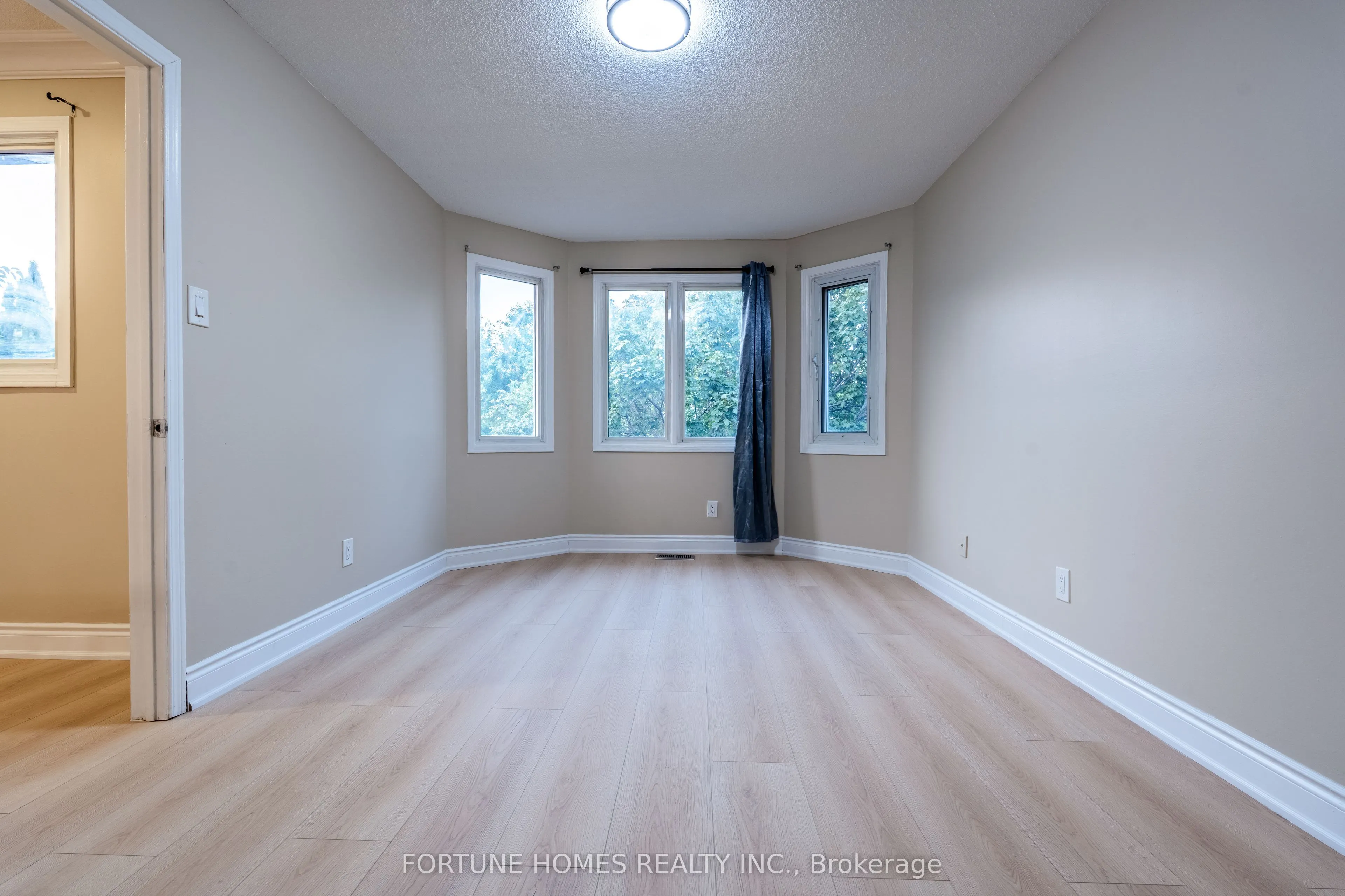 90 Major William Sharpe Drive