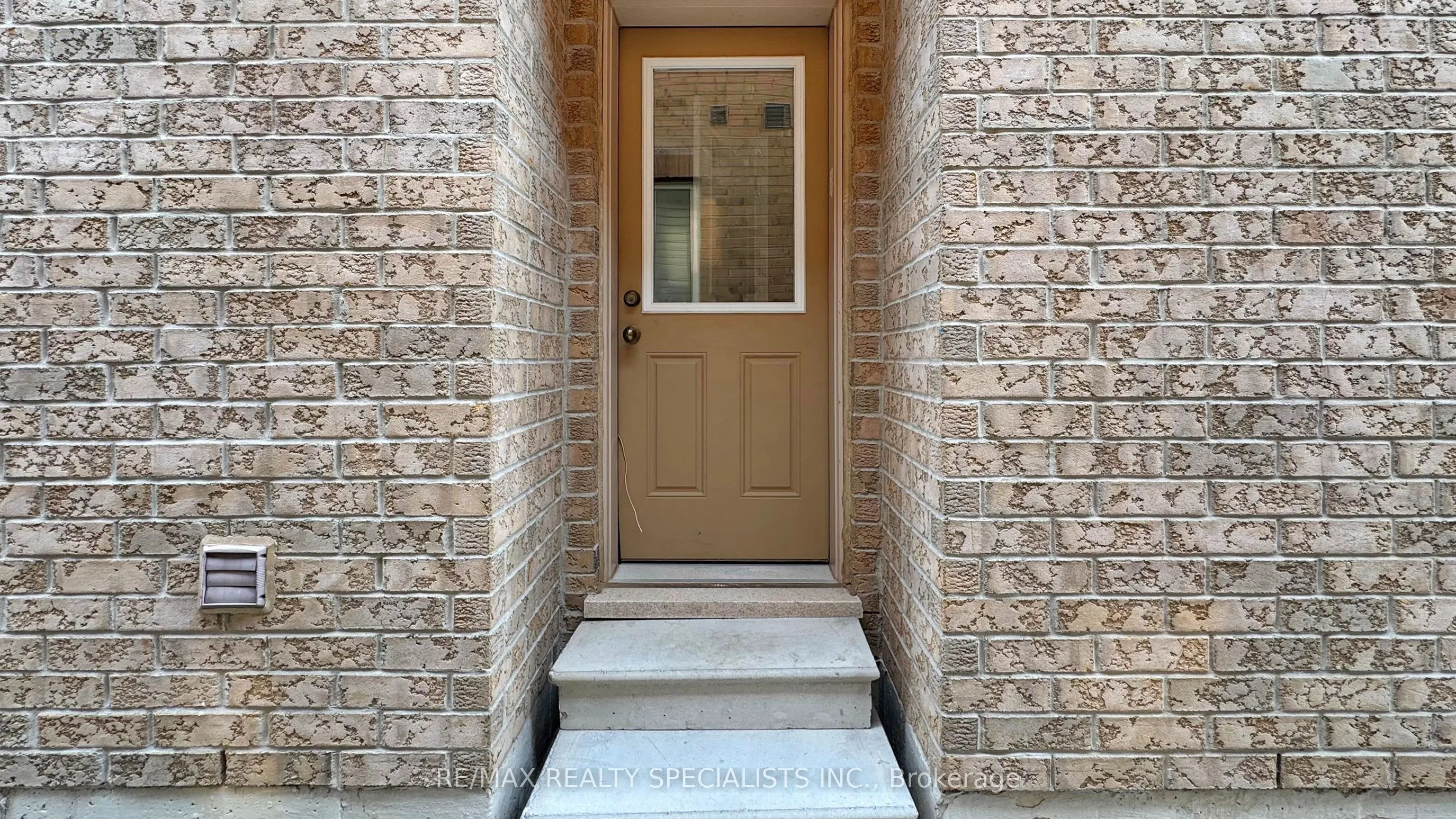 53 Heatherglen Drive